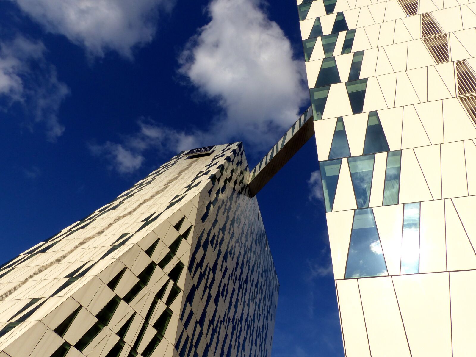 Panasonic Lumix DMC-FZ200 sample photo. Ac hotel, bella sky photography