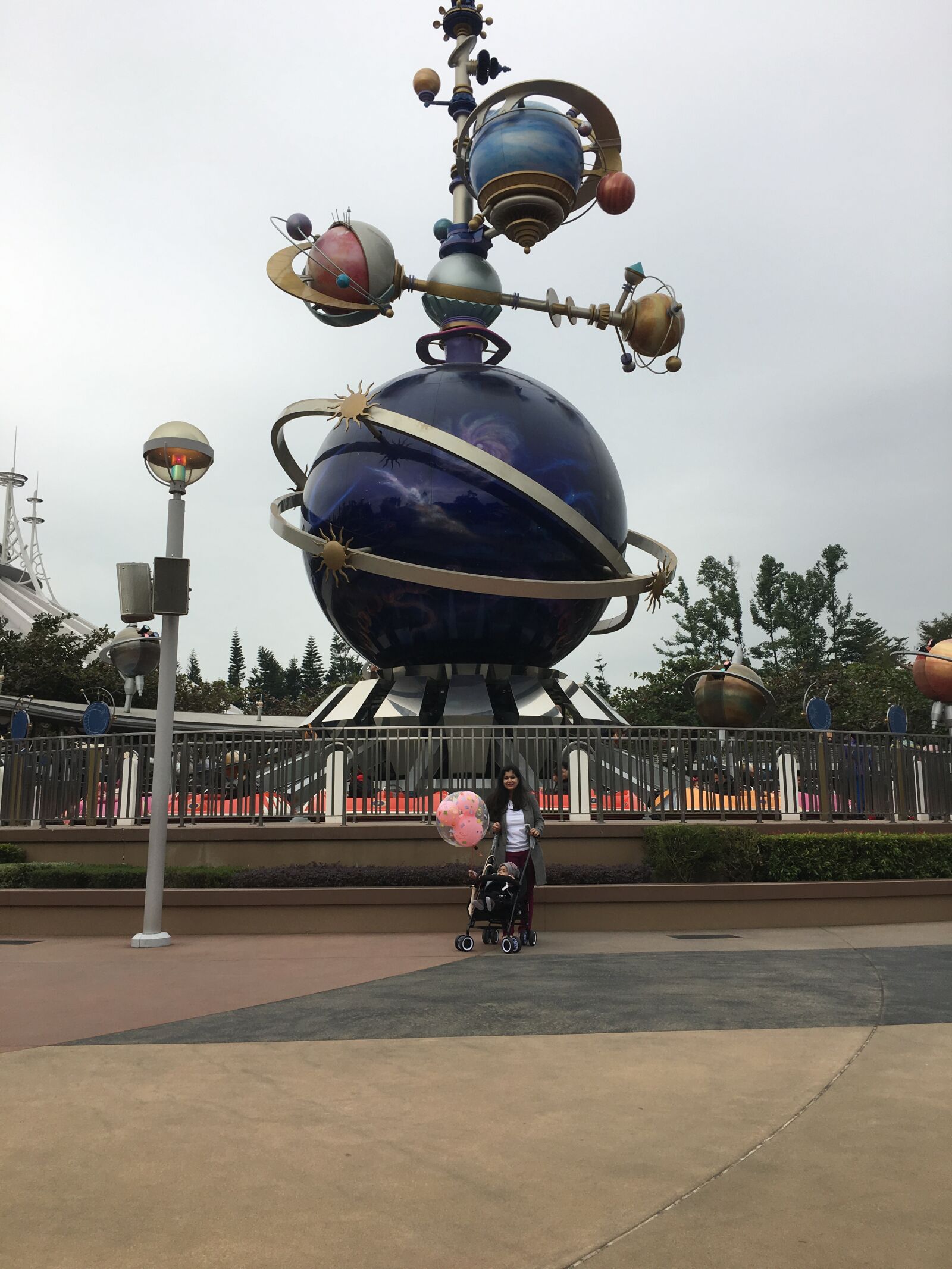 Apple iPhone 6s sample photo. Amusement, park, children photography