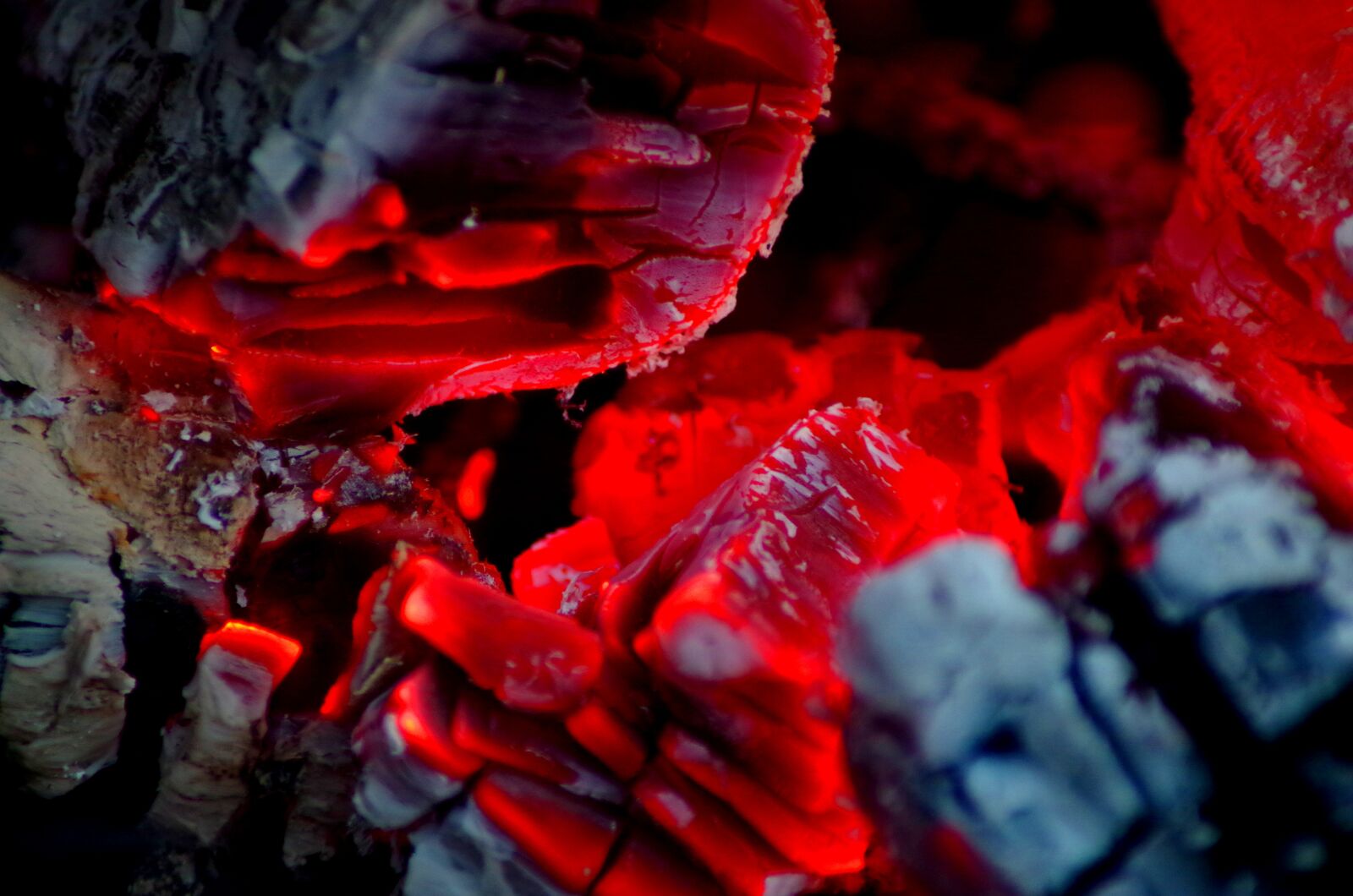 Pentax K-50 sample photo. Charcoal, embers, fire photography
