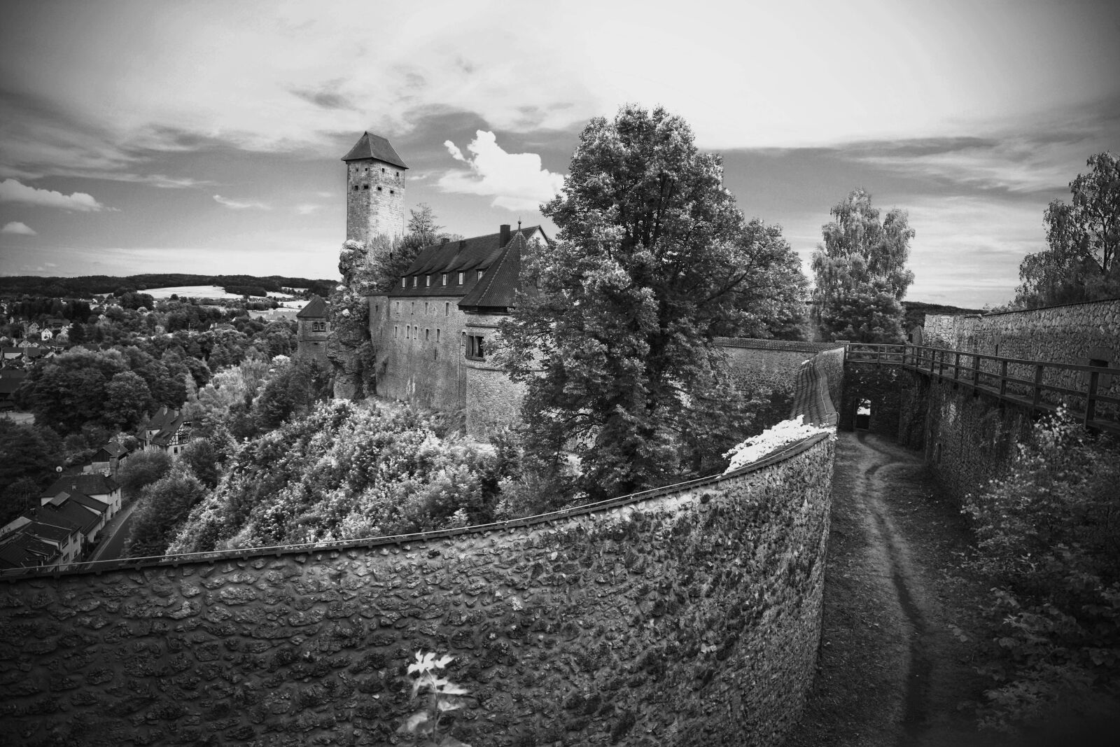 Canon EOS-1Ds Mark III sample photo. Castle, old, bavaria photography