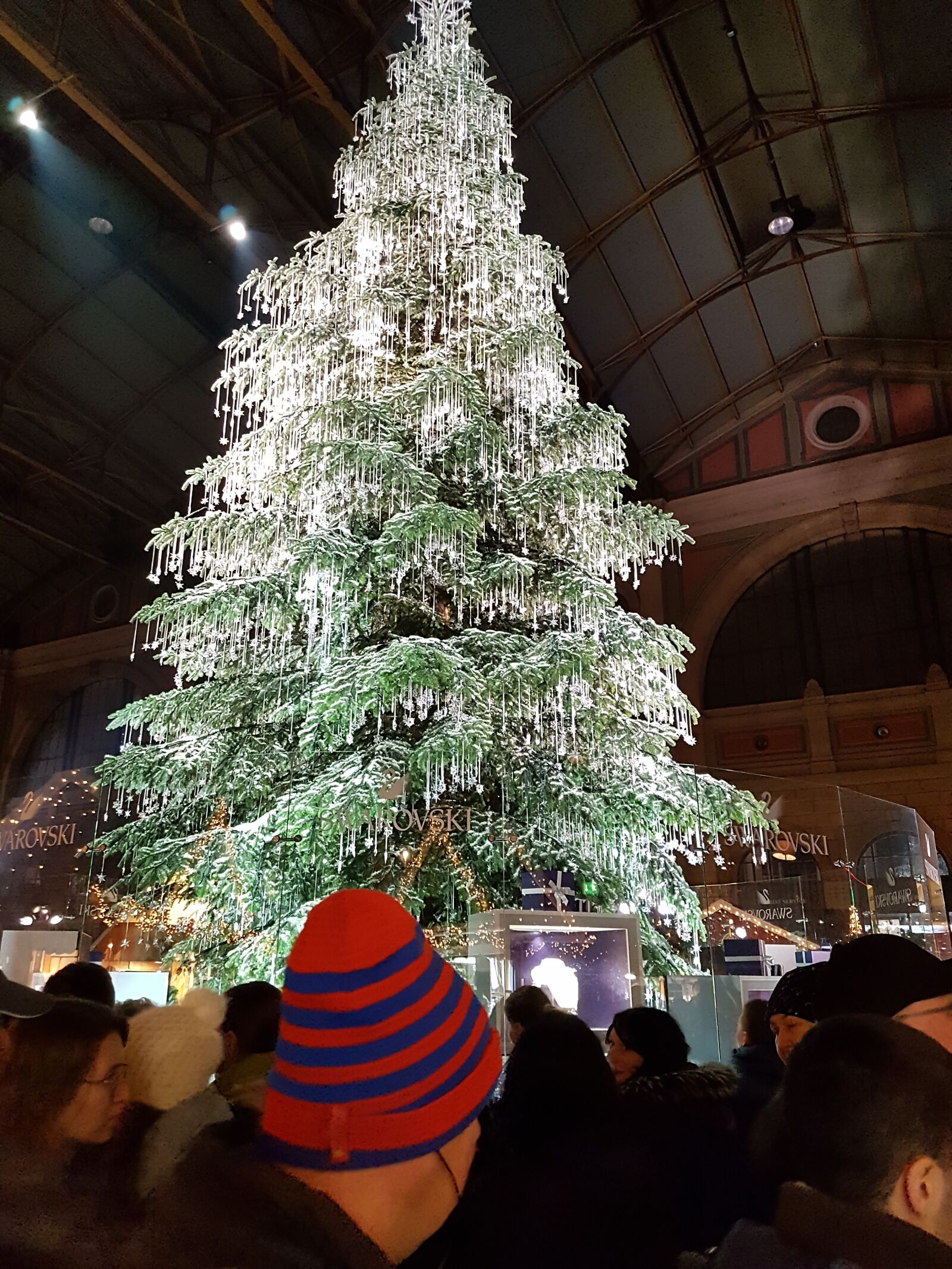 Samsung Galaxy S7 Edge sample photo. Christmas tree§, swarovski, zurich photography