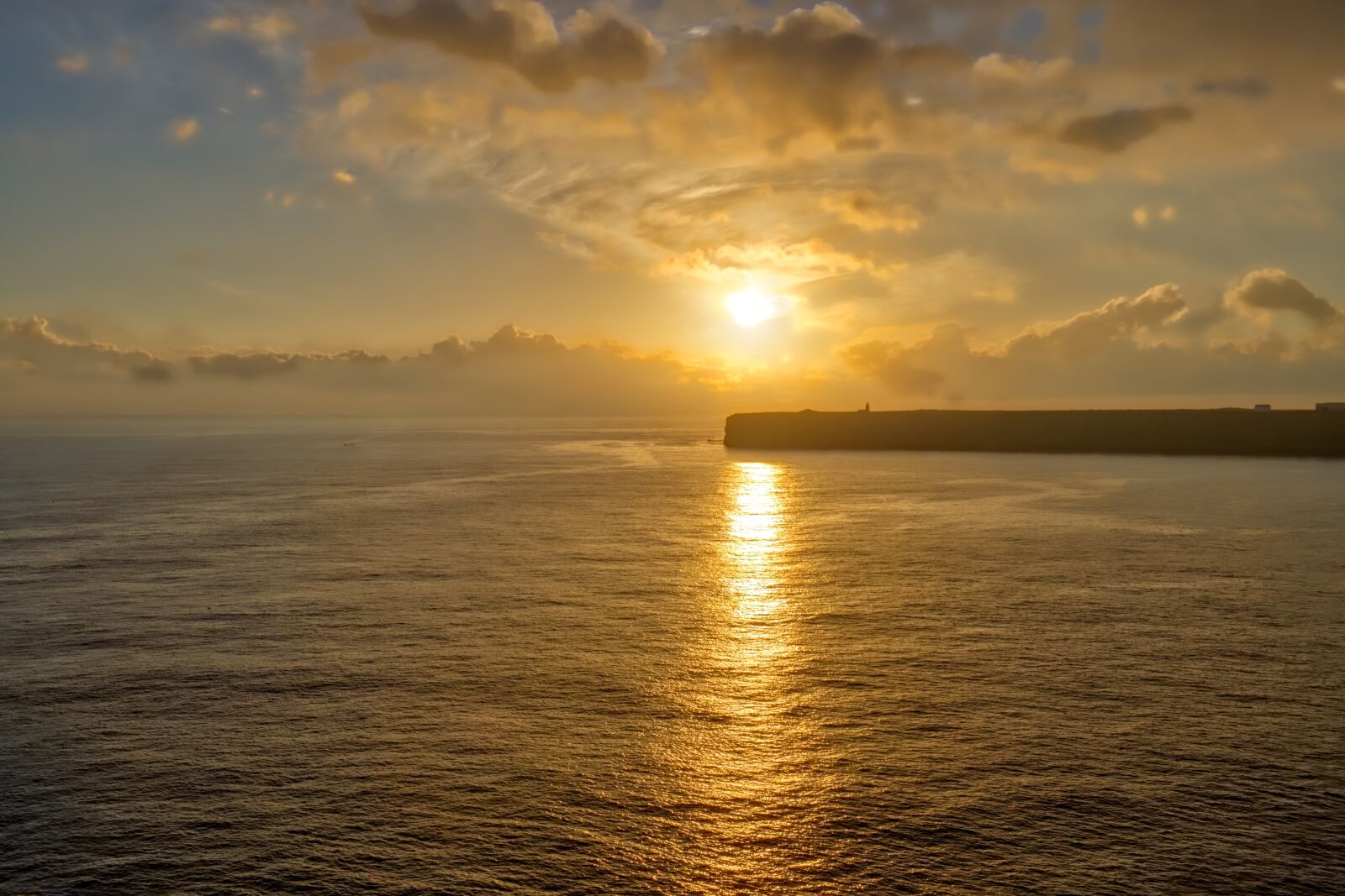 Canon EF 24-70mm F4L IS USM sample photo. Sunset, lighthouse, architecture photography
