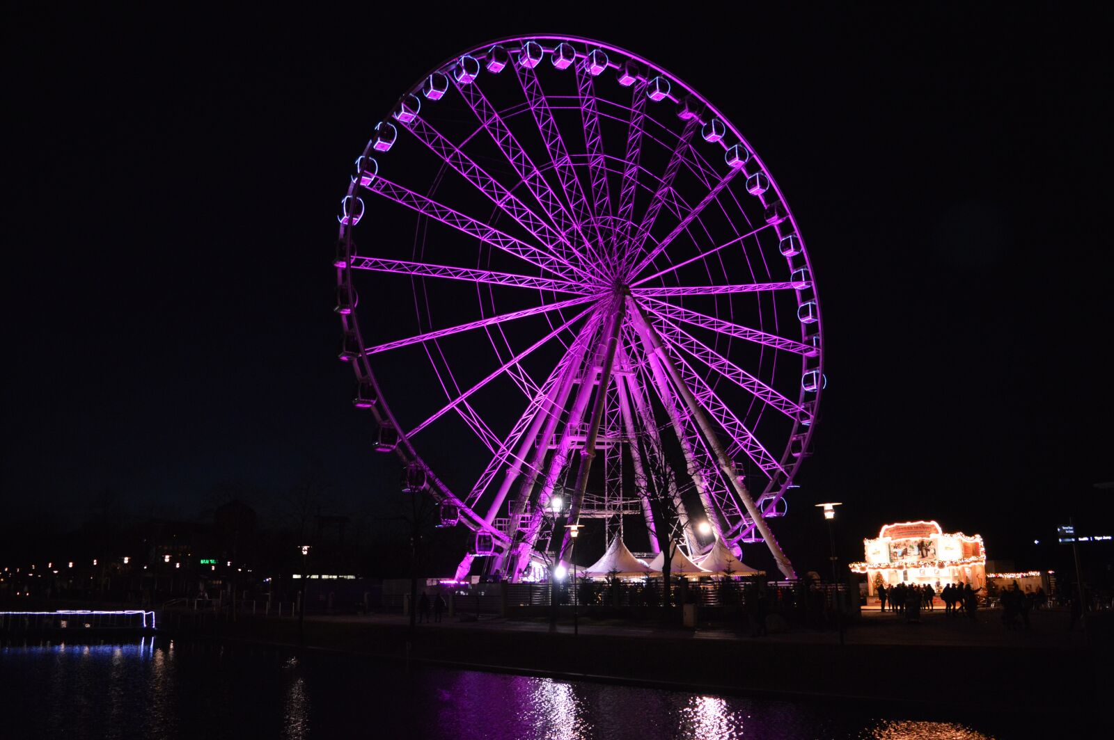 Nikon D3200 sample photo. Night, purple, dark photography