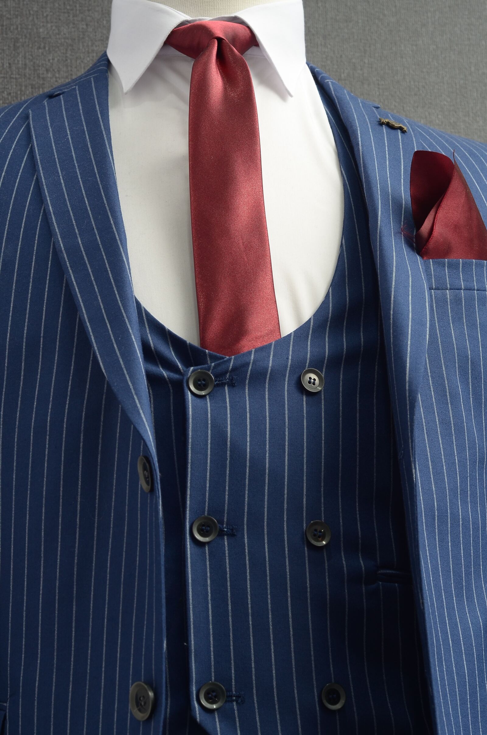 Nikon D7000 sample photo. Suit, tie, men photography
