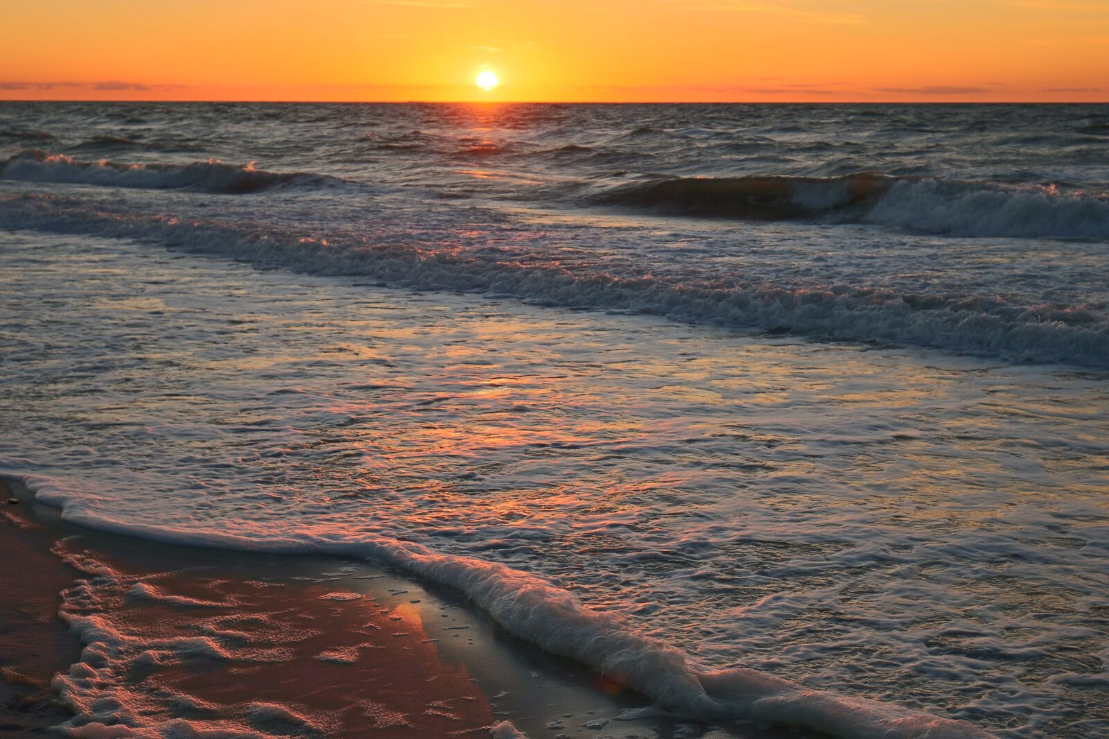 Canon EOS 70D + Canon EF 16-35mm F4L IS USM sample photo. Sunset, abendstimmung, sensuality photography