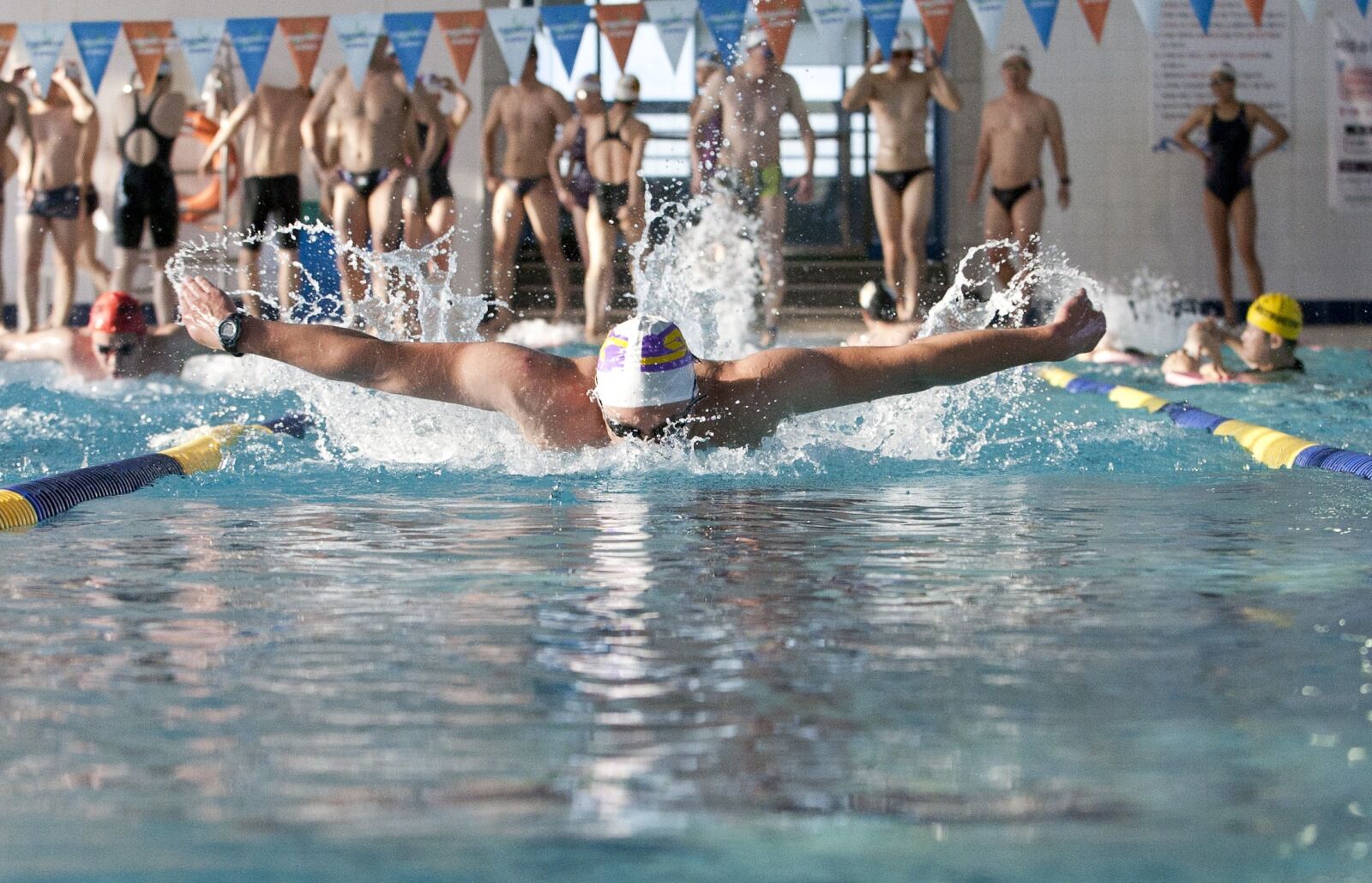 Canon EOS 5D sample photo. Swimming, exercise, pool photography
