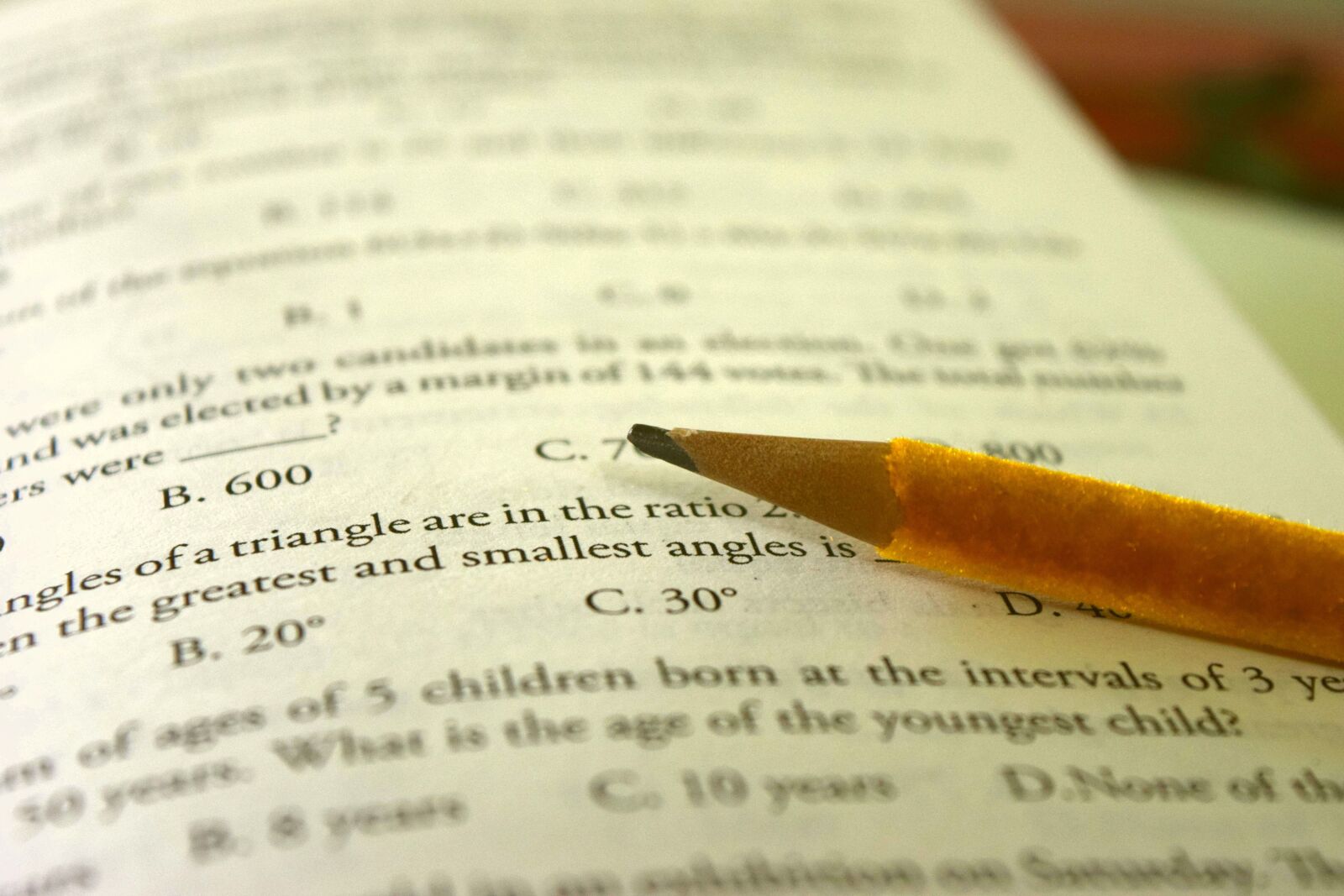Nikon D3300 sample photo. Golden, yellow, pencil, question photography