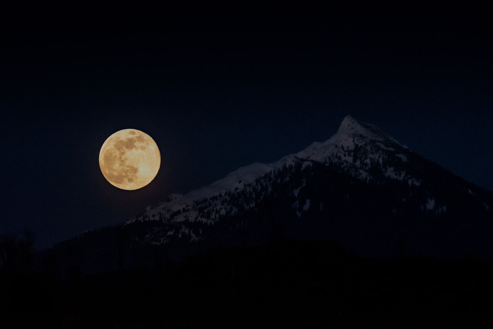Nikon D750 sample photo. Mountain, moon, pink moon photography