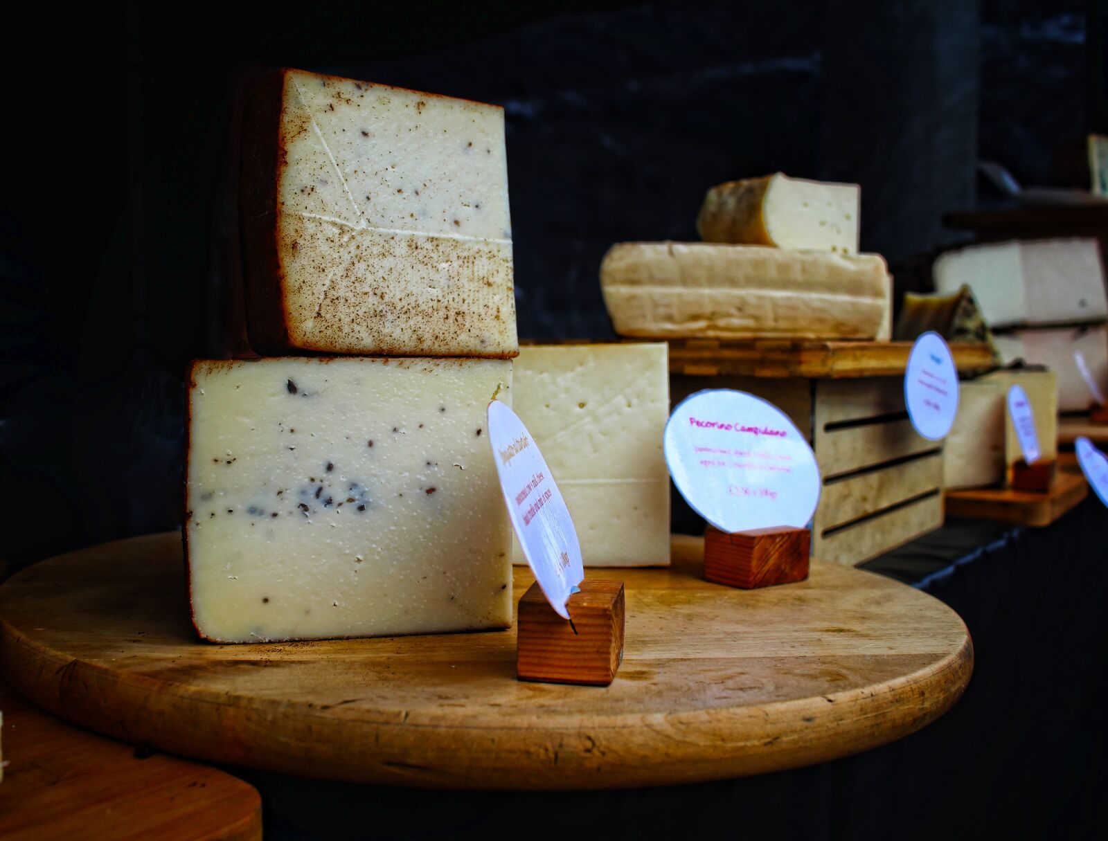 Canon EOS 650D (EOS Rebel T4i / EOS Kiss X6i) sample photo. Cheese, italy, food photography