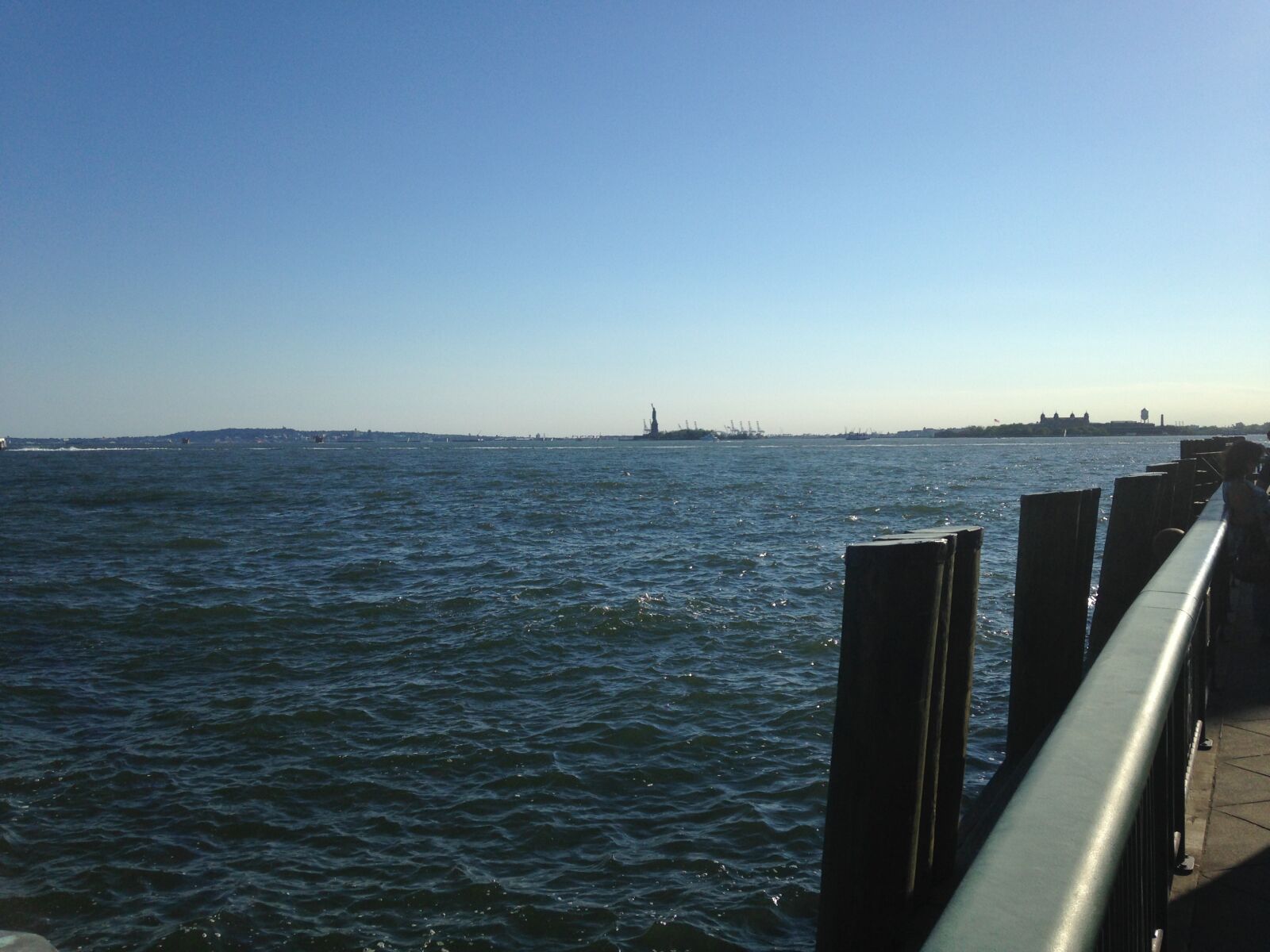 iPhone 5c back camera 4.12mm f/2.4 sample photo. Sea, horizon, skyline photography