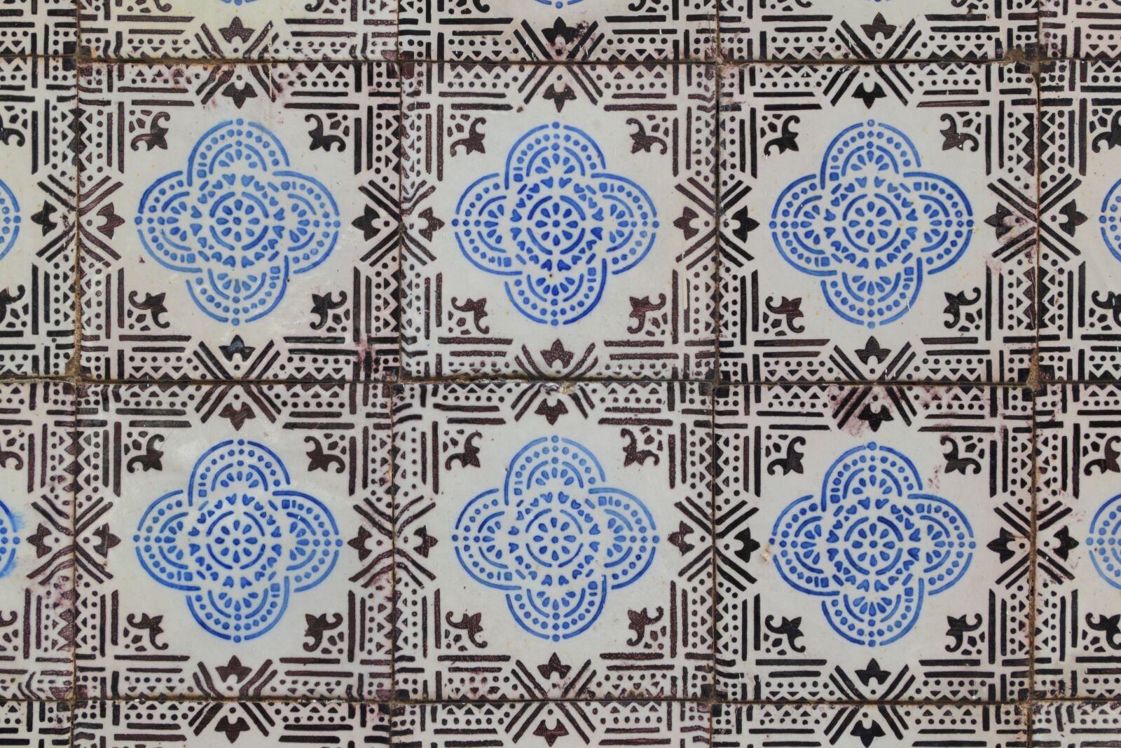 Canon EOS 550D (EOS Rebel T2i / EOS Kiss X4) sample photo. Portugal, ceramic tiles, wall photography