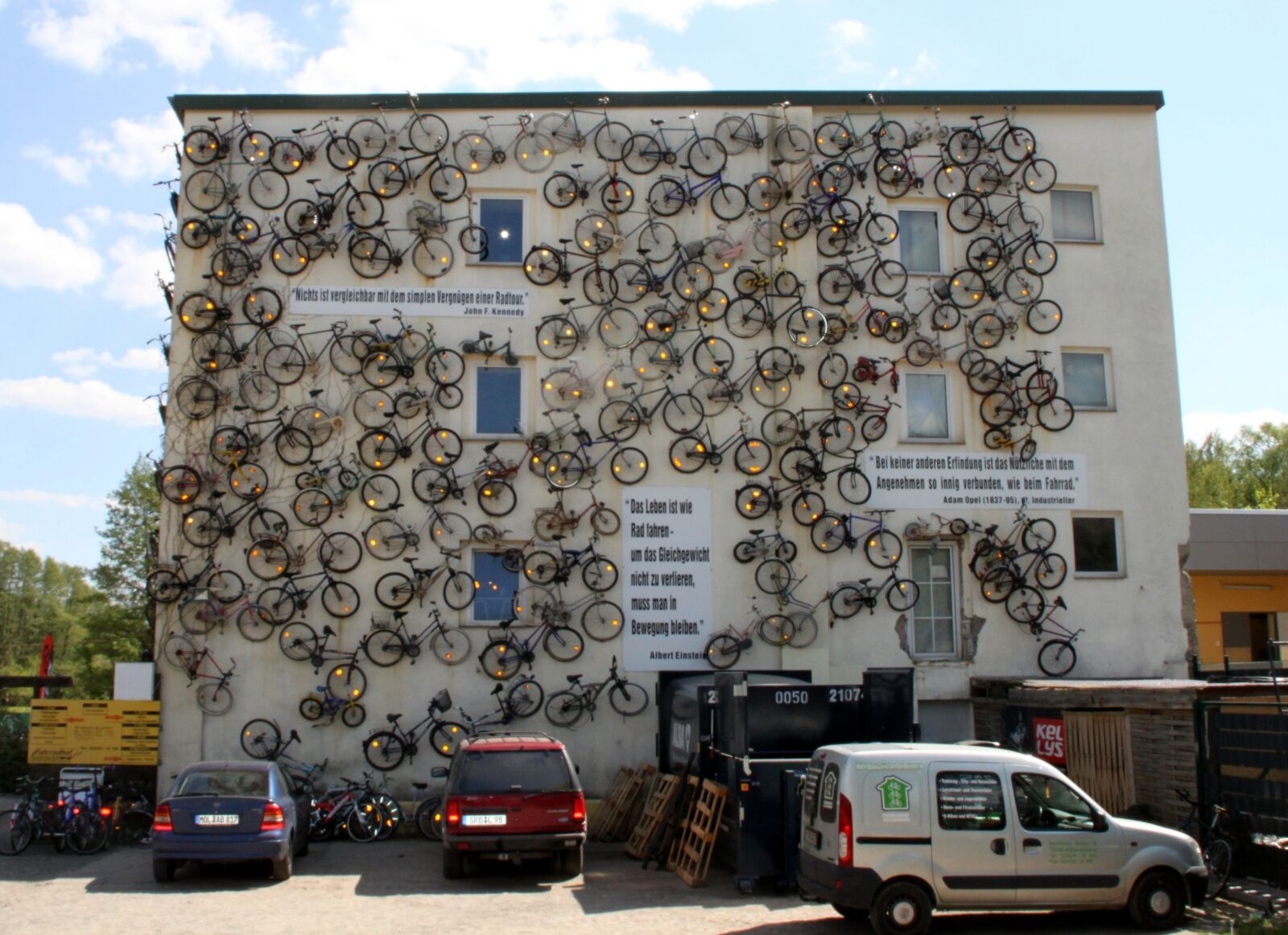 Canon EOS 500D (EOS Rebel T1i / EOS Kiss X3) sample photo. Altlandsberg, berlin, bike photography