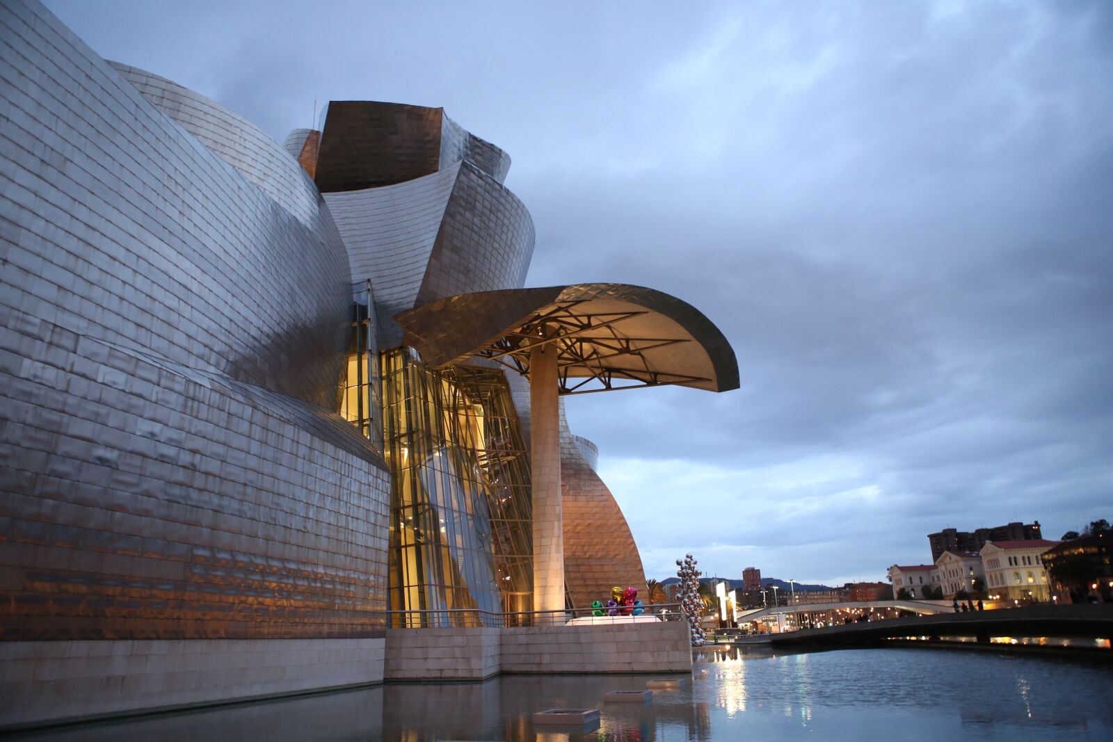 Canon EOS 5D Mark III sample photo. Guggenheim, museum, architecture photography