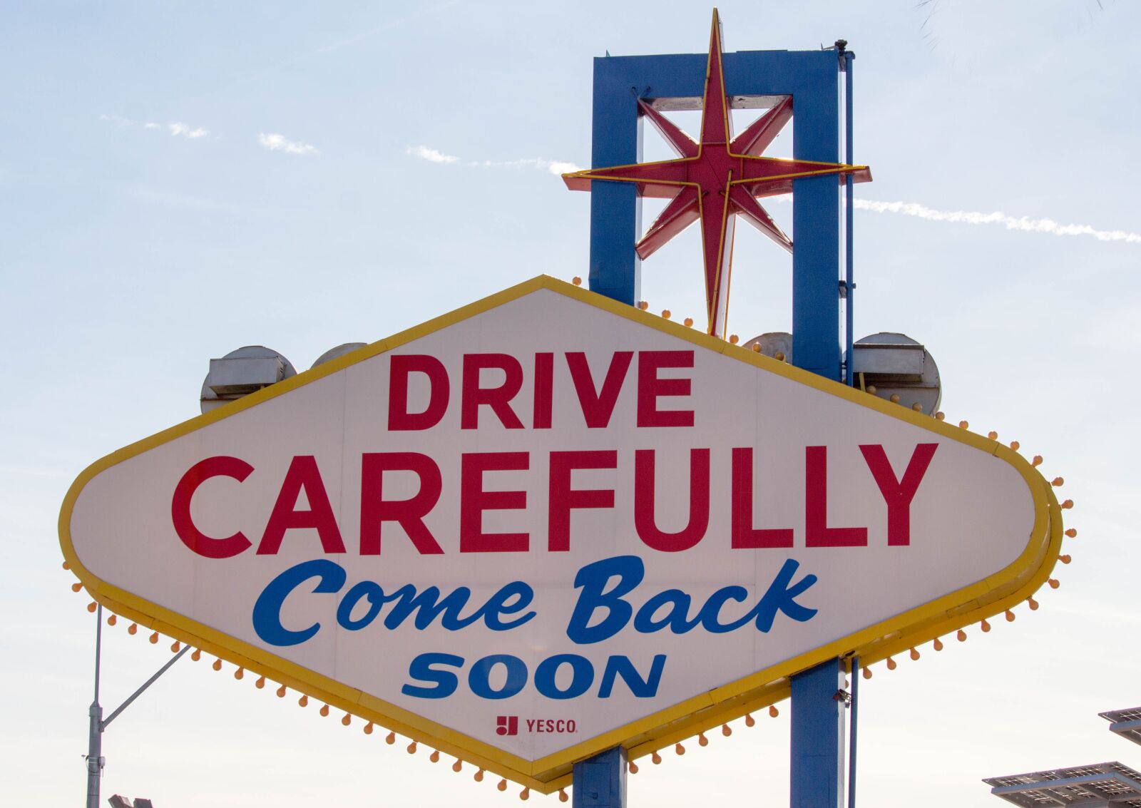 Canon EOS 700D (EOS Rebel T5i / EOS Kiss X7i) sample photo. Las vegas, sign, road photography