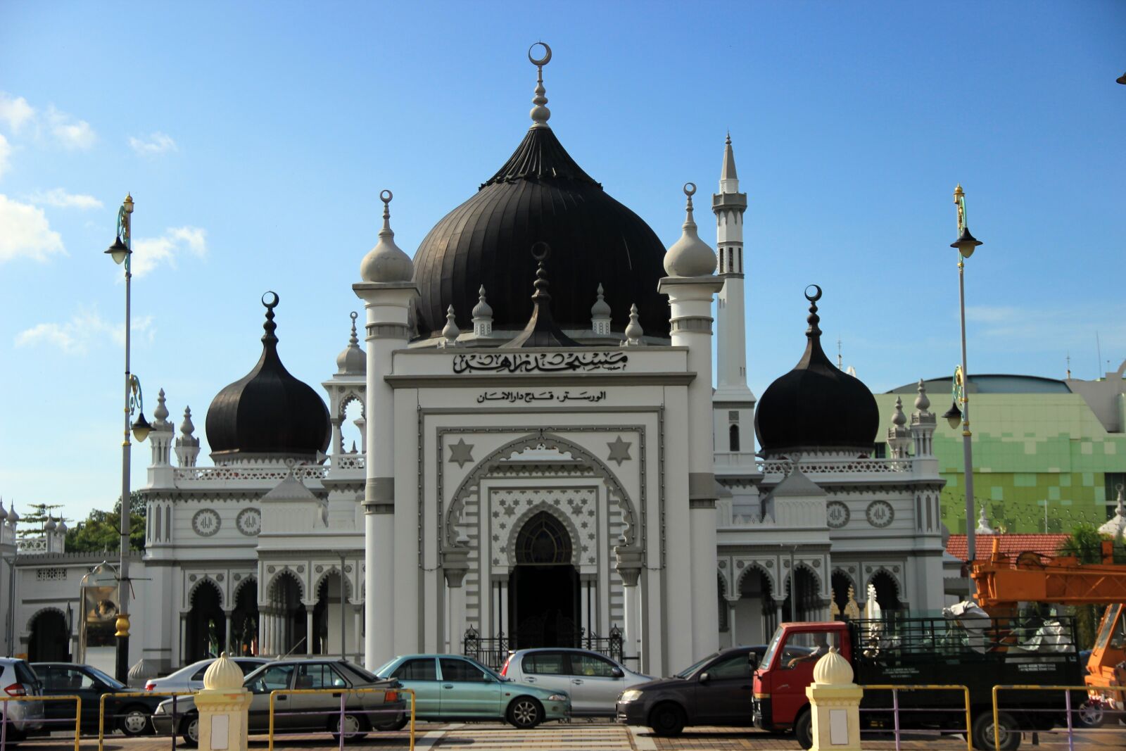 Canon EF-S 18-135mm F3.5-5.6 IS sample photo. Mosque, perlis, architecture photography