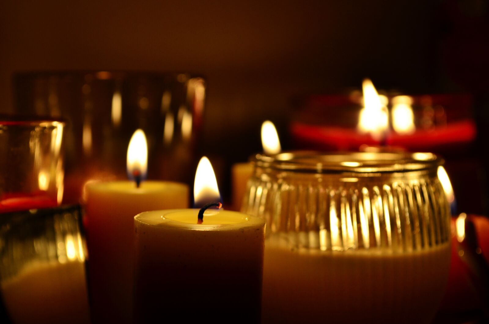 Nikon D5100 sample photo. Candles, light, burning photography