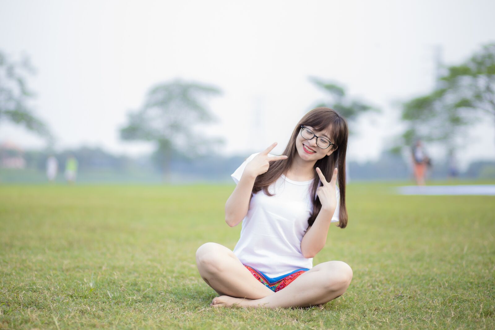 Canon EF 85mm F1.8 USM sample photo. Beauty, lovely, smiling photography