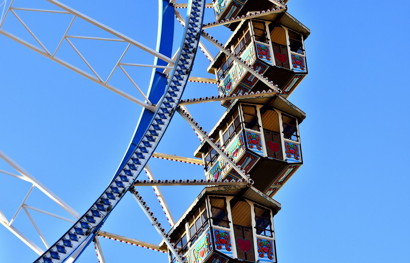 Nikon D7200 sample photo. Oktoberfest, ferris wheel, gondolas photography