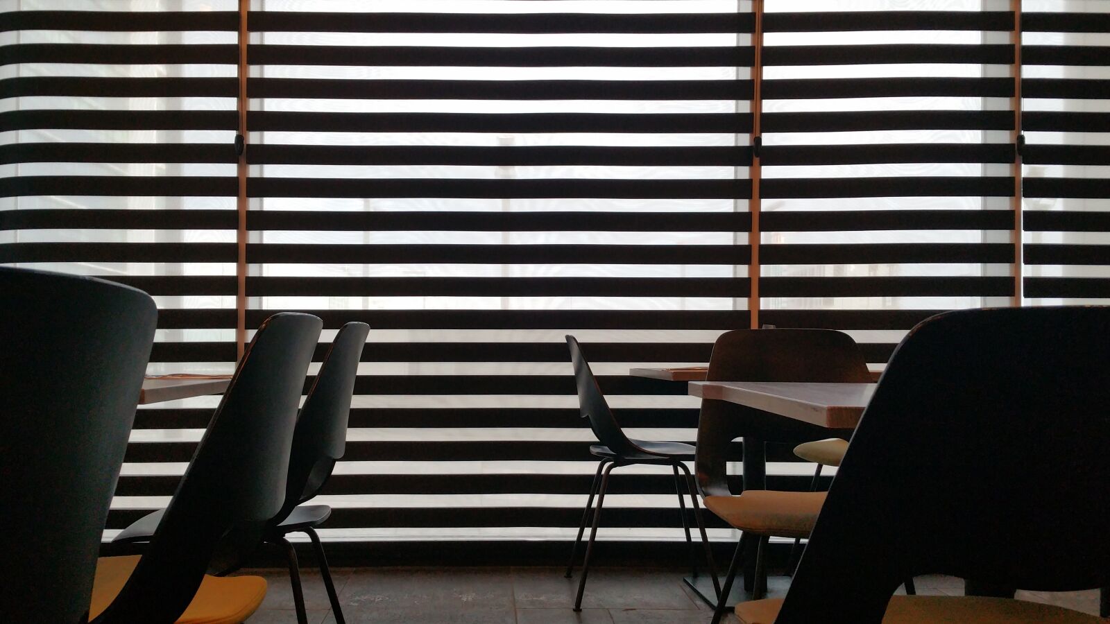 Samsung Galaxy Note4 sample photo. Restaurant, interior, eating photography