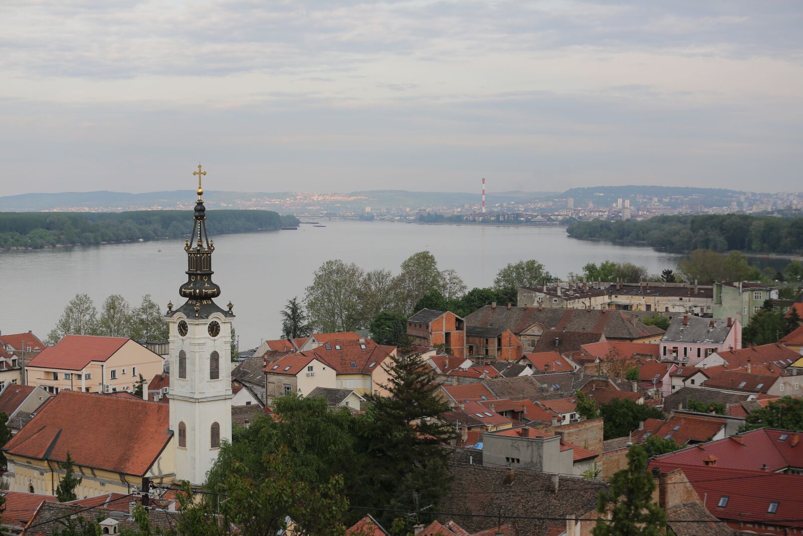 Canon EOS 5D Mark III sample photo. Cityscape, river, panorama, church photography