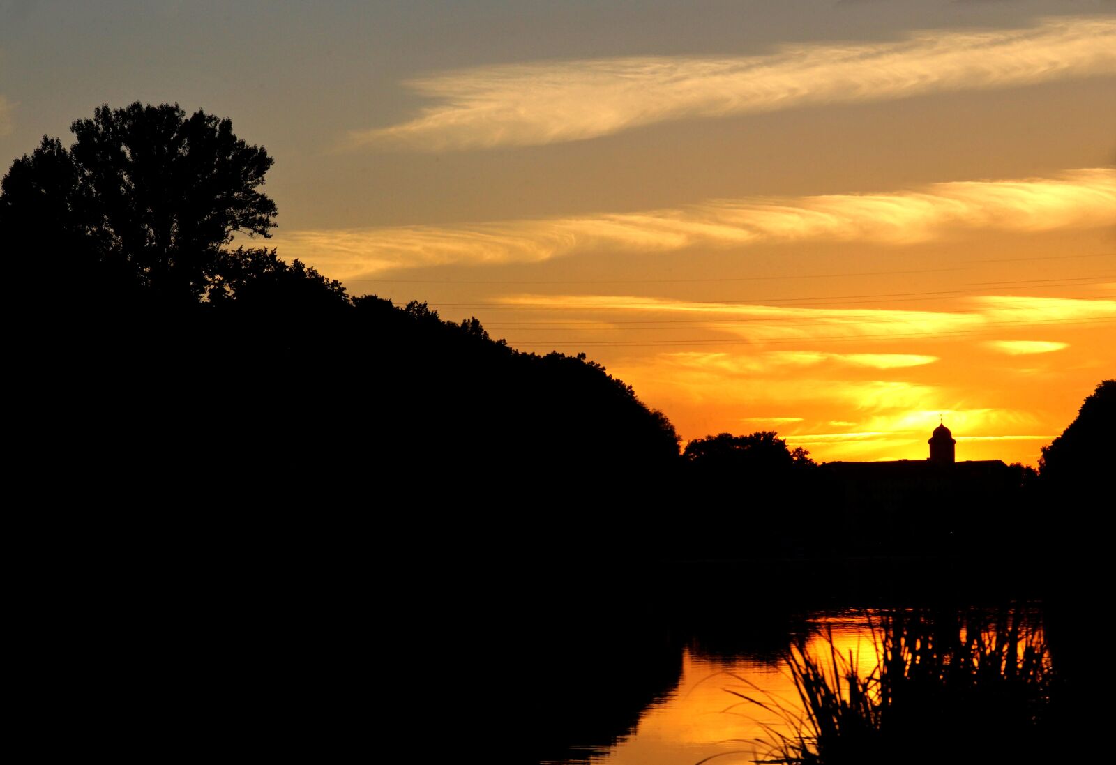 Sony SLT-A65 (SLT-A65V) sample photo. Sunset, castle, river photography