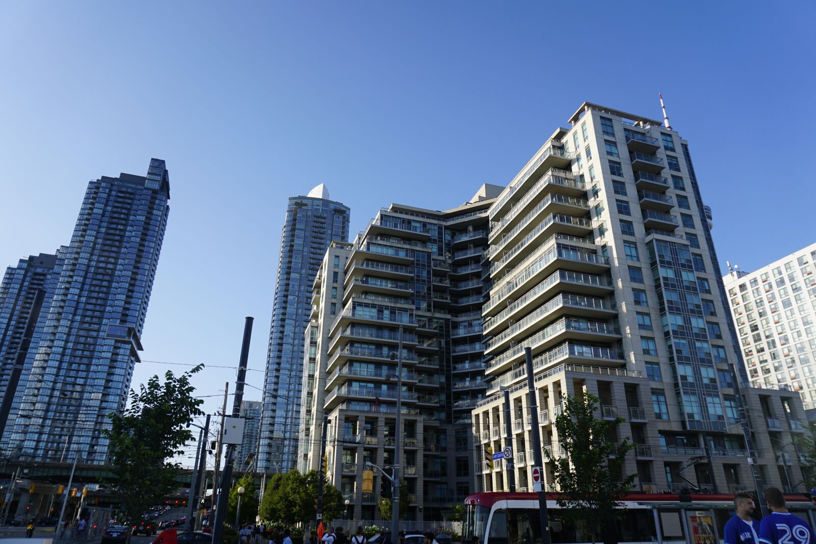 Sony a6300 sample photo. Skyscraper, toronto, down photography