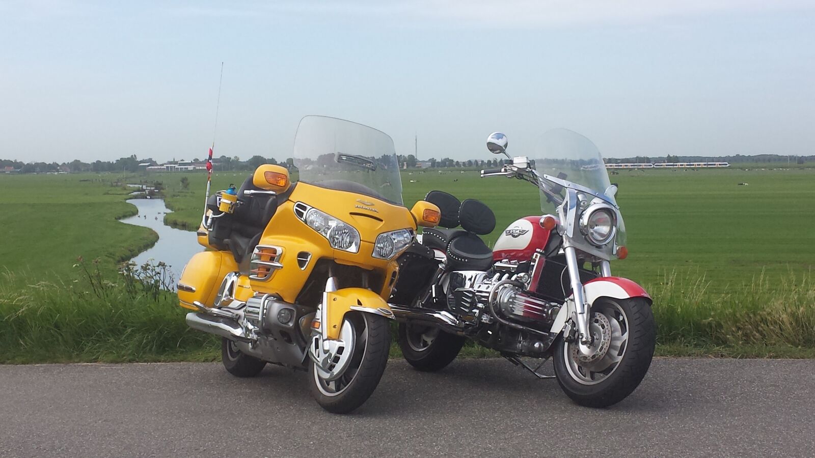 Samsung Galaxy S4 sample photo. Honda goldwing gl1800, honda photography