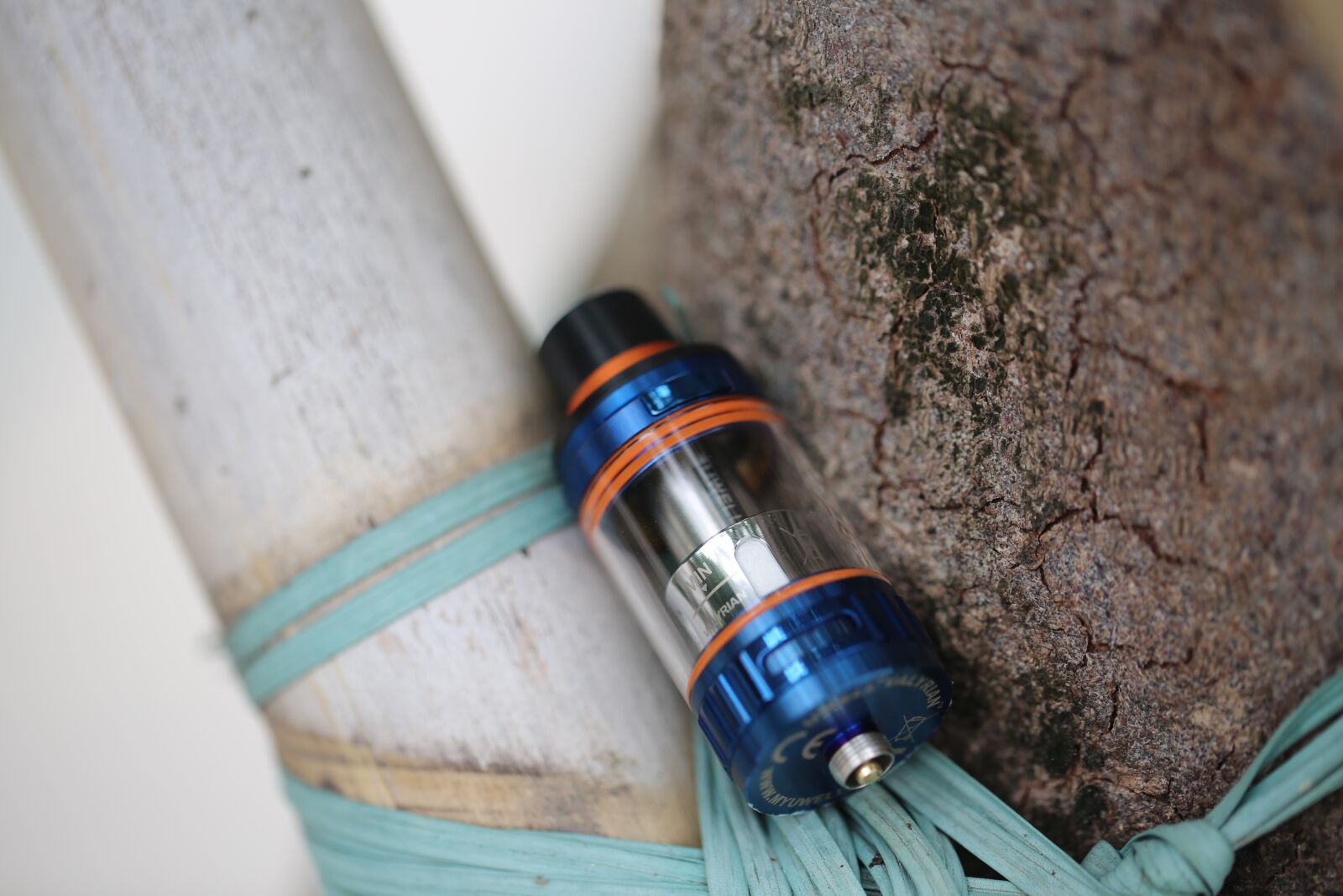 Canon EF 100mm F2.8L Macro IS USM sample photo. Vape, electronic cigarette, uwell photography