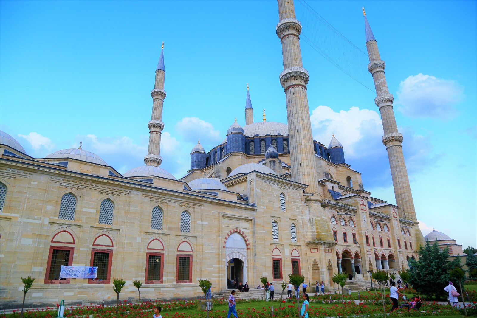 Canon EF 24-105mm F4L IS USM sample photo. Cami, minaret, islam photography