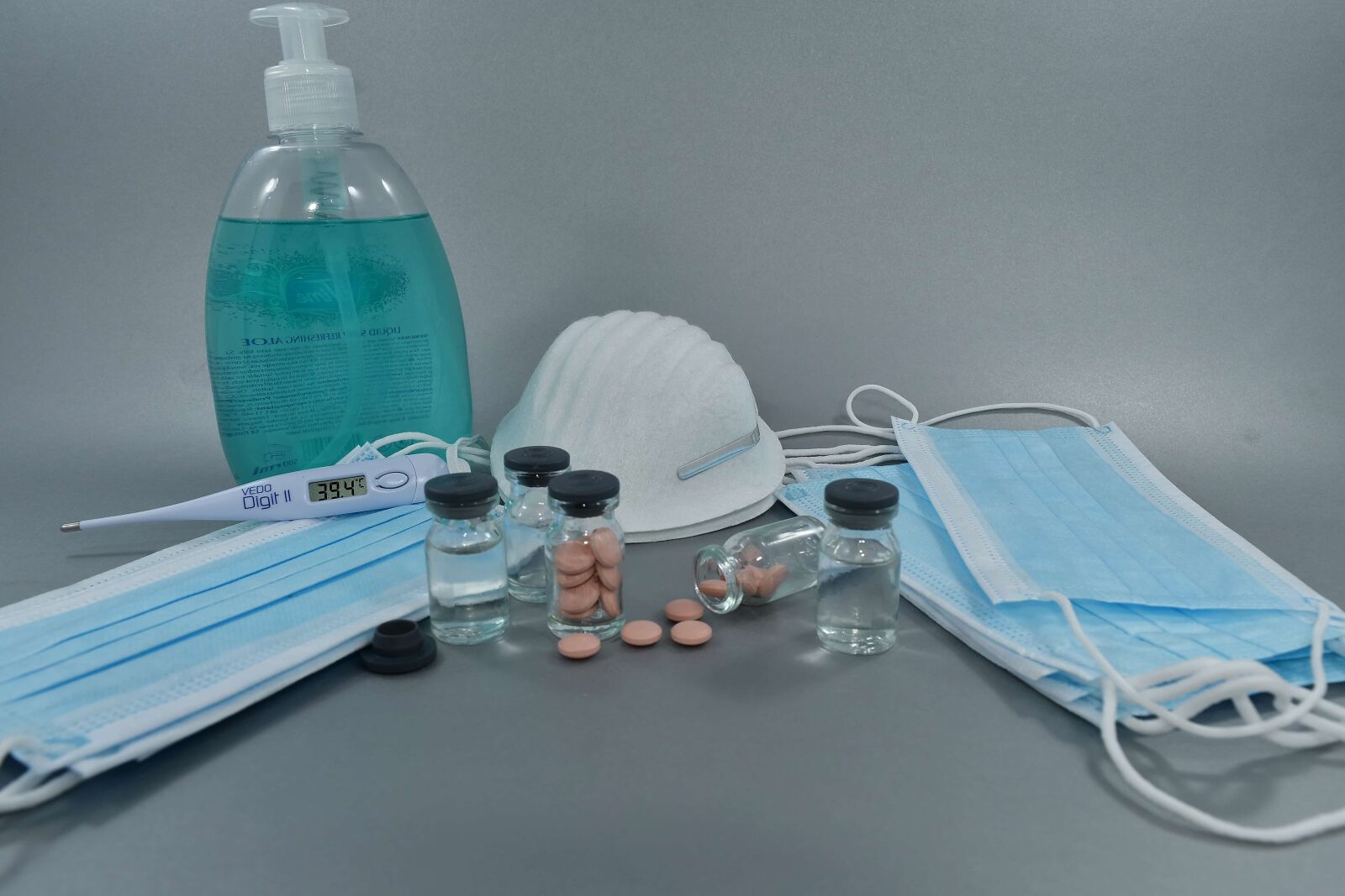 Nikon D5500 sample photo. Antibiotic, anticoagulant, antiserum, cure photography