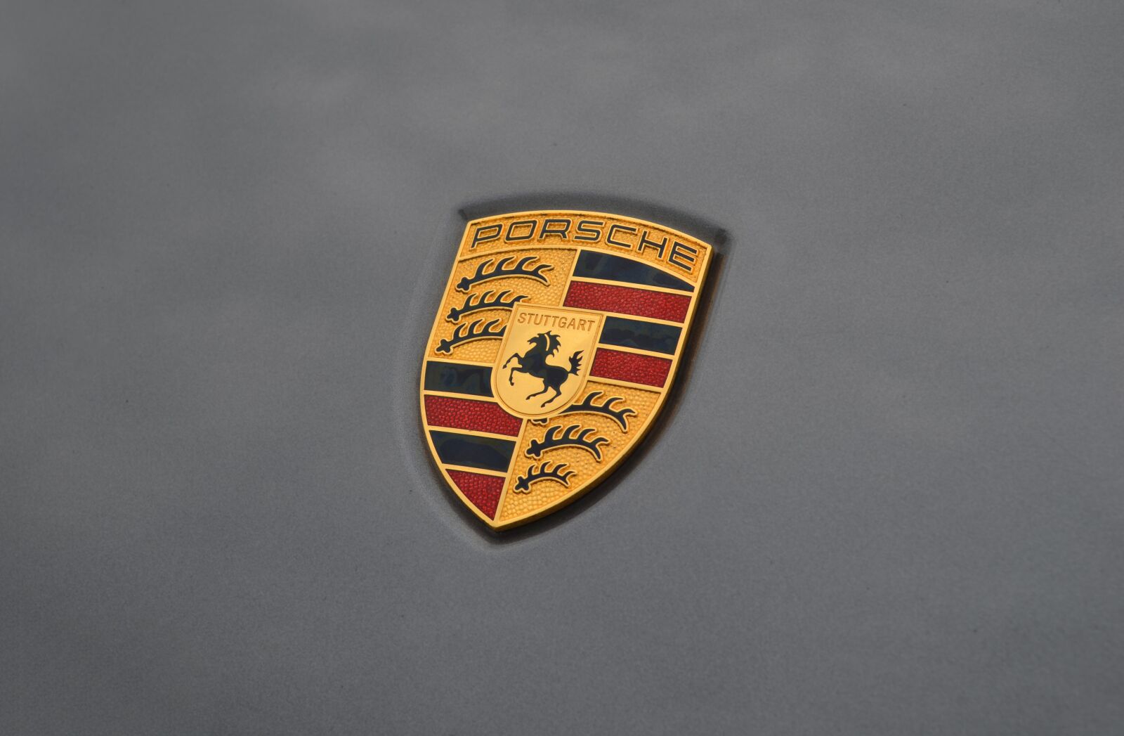 Nikon D5100 sample photo. Logo, porsche, auto photography