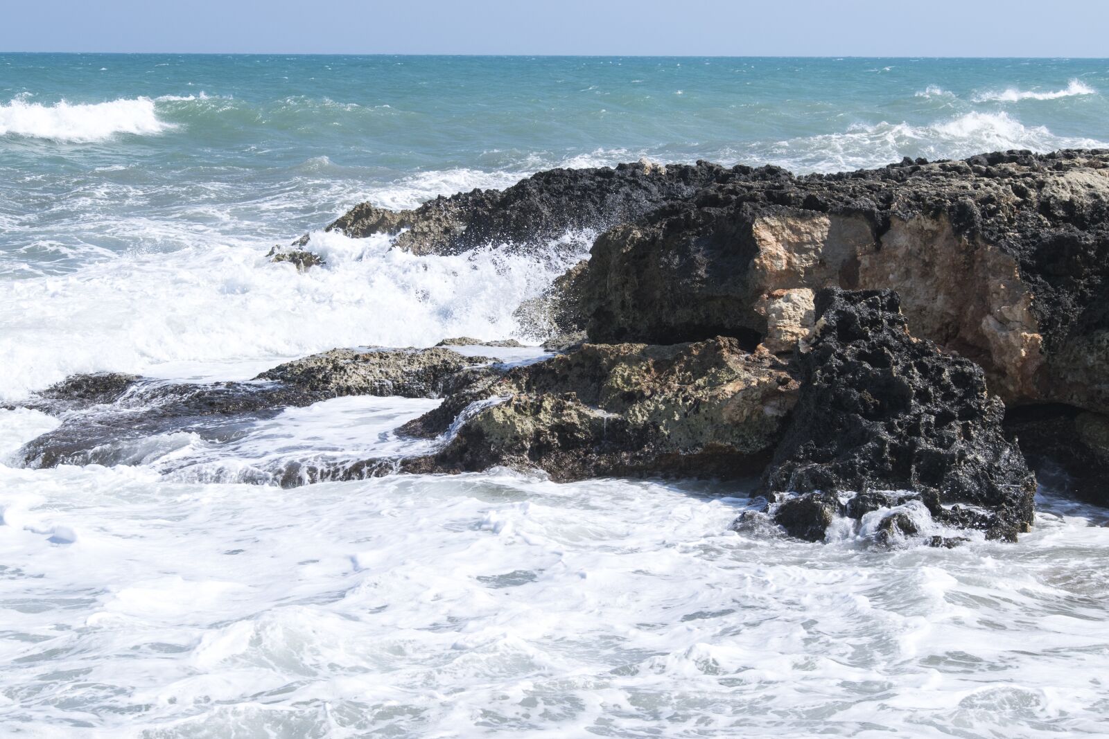 Nikon D5300 sample photo. Sea, rock, waves photography