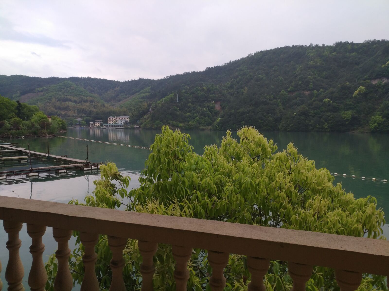 Xiaomi MI 5s Plus sample photo. Mountain, tree, lake photography