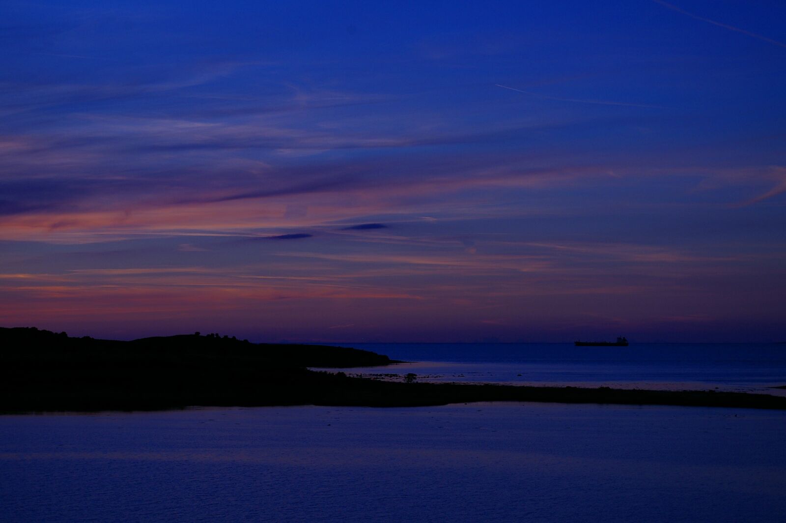 Pentax *ist DL2 sample photo. Sunset, denmark, sea photography