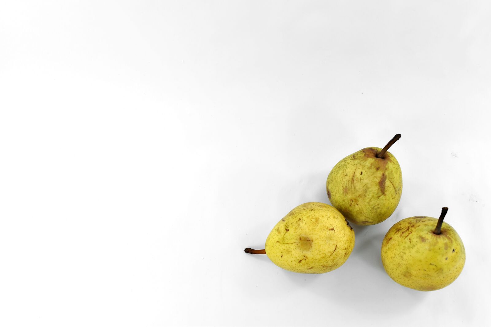 Nikon D5500 sample photo. Organic, pears, vitamin c photography