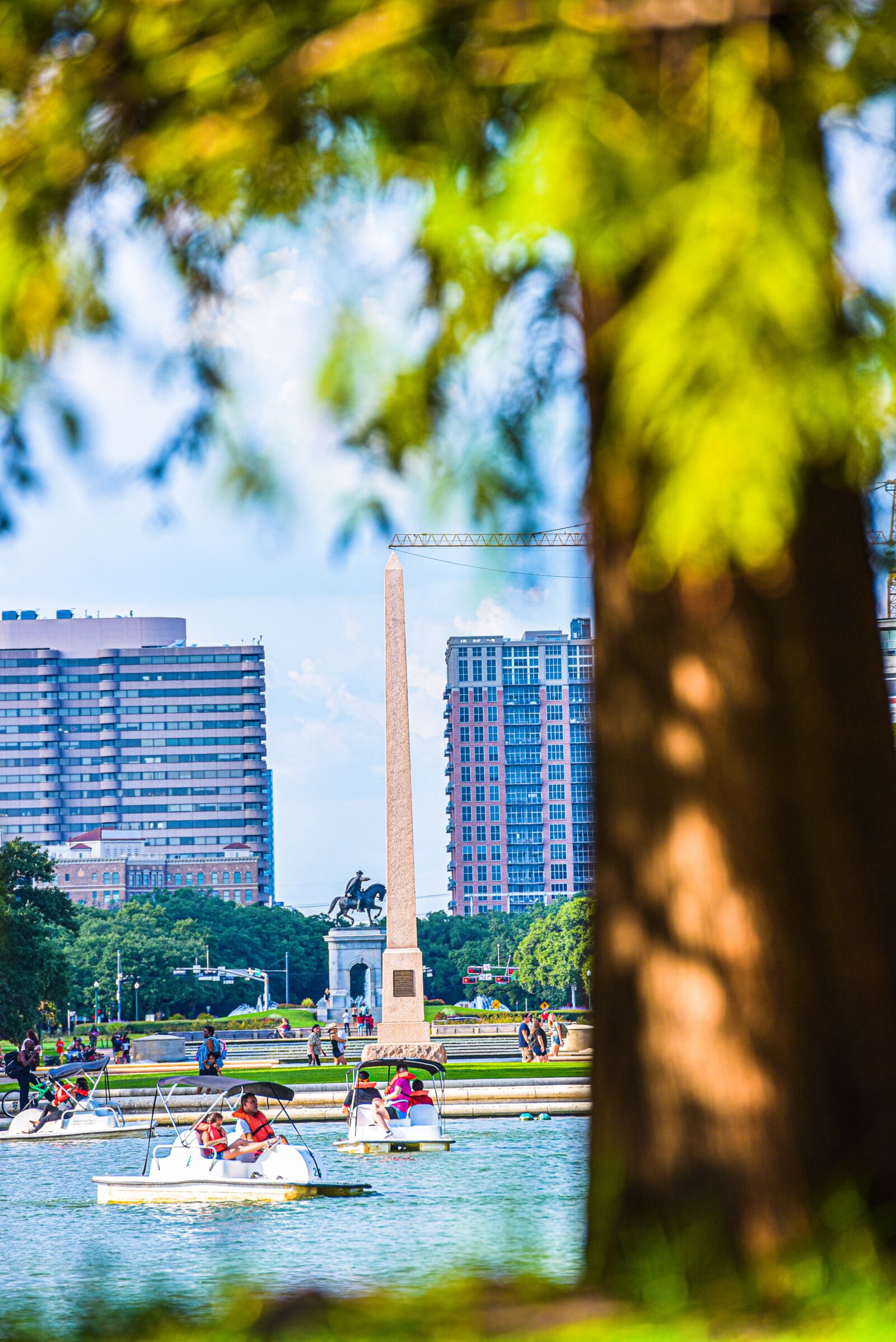 Nikon D750 sample photo. Monument, park, pond photography
