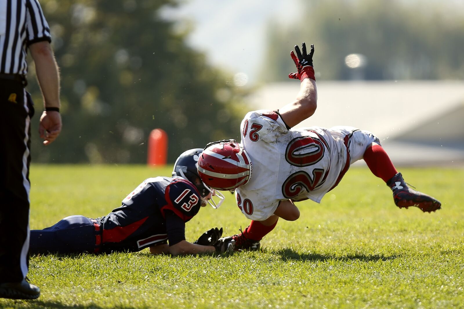 Canon EF 300mm F2.8L IS USM sample photo. Football, american football, sport photography