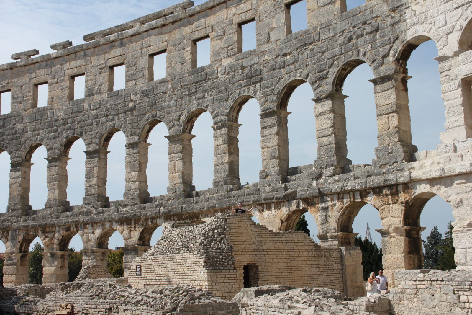 Canon EOS 500D (EOS Rebel T1i / EOS Kiss X3) sample photo. Colloseum, old, architecture photography