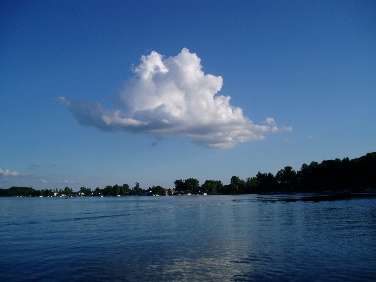 Olympus u10D,S300D,u300D sample photo. Cloud, lake, water photography