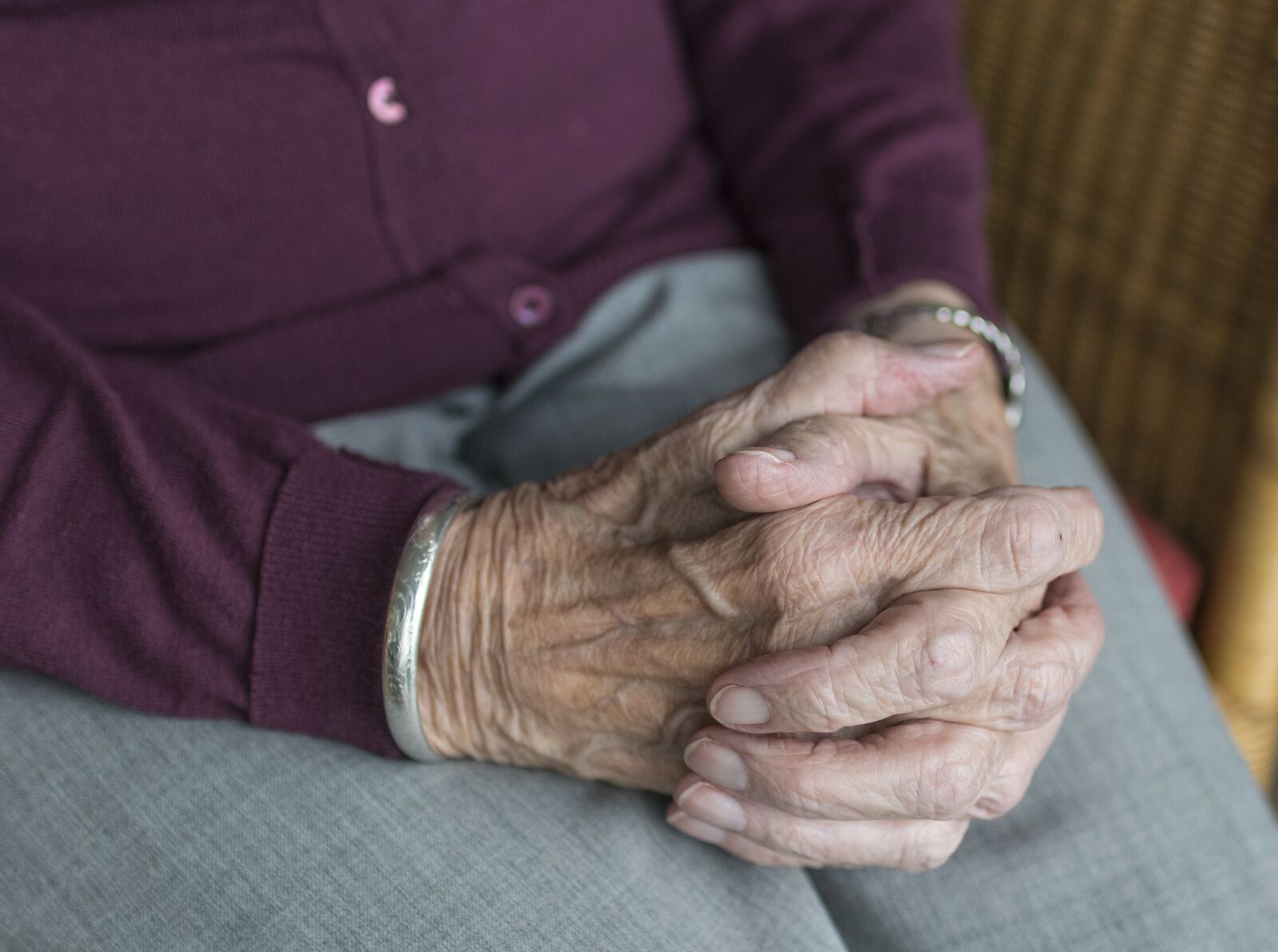 Nikon D5200 sample photo. Hand, hands, old photography