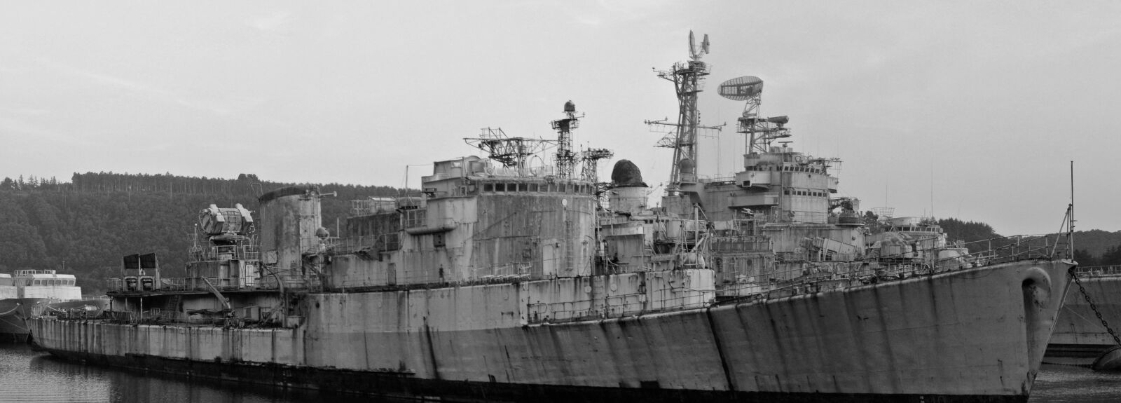 Nikon 1 Nikkor VR 10-30mm F3.5-5.6 sample photo. Ship, military, abandoned photography