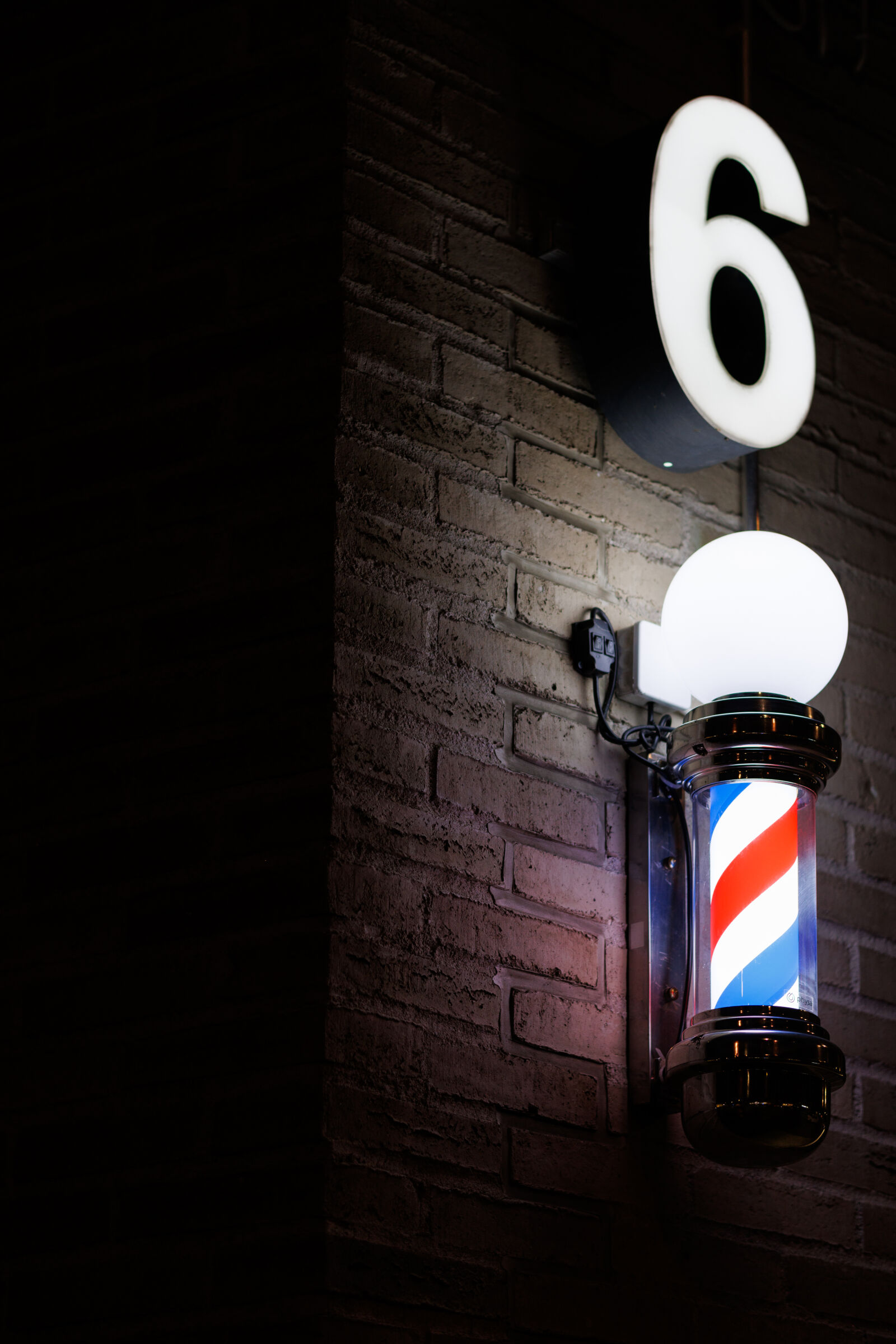Sigma 56mm F1.4 DC DN | C sample photo. Barber 6 photography