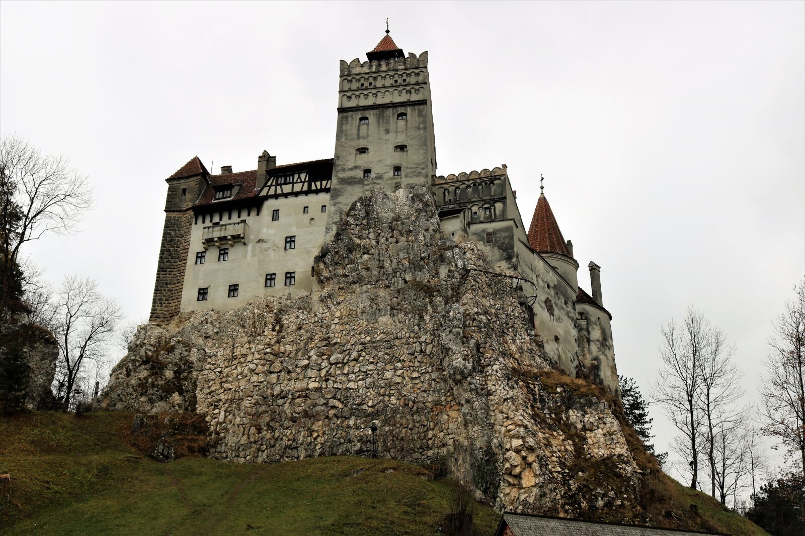 Canon EOS 750D (EOS Rebel T6i / EOS Kiss X8i) sample photo. Castelul bran, romania, castle photography