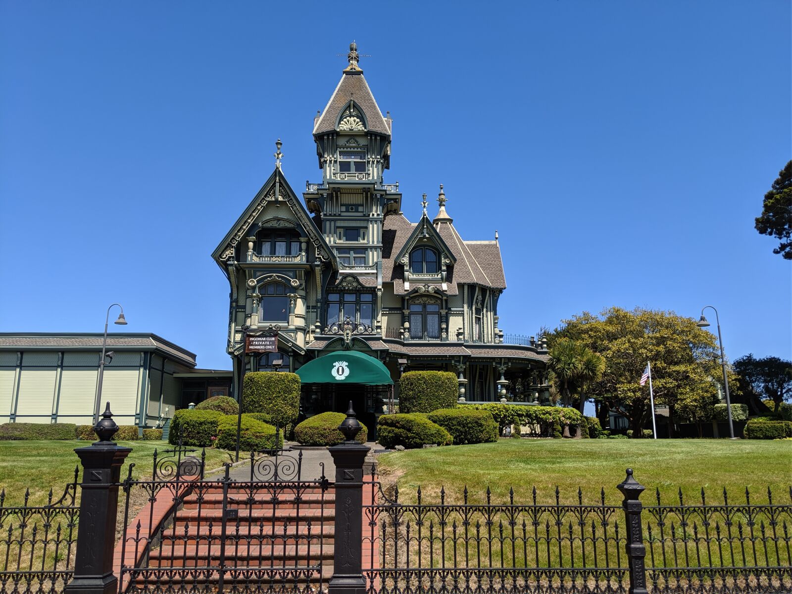 Google Pixel 3 sample photo. Mansion, victorian, eureka photography