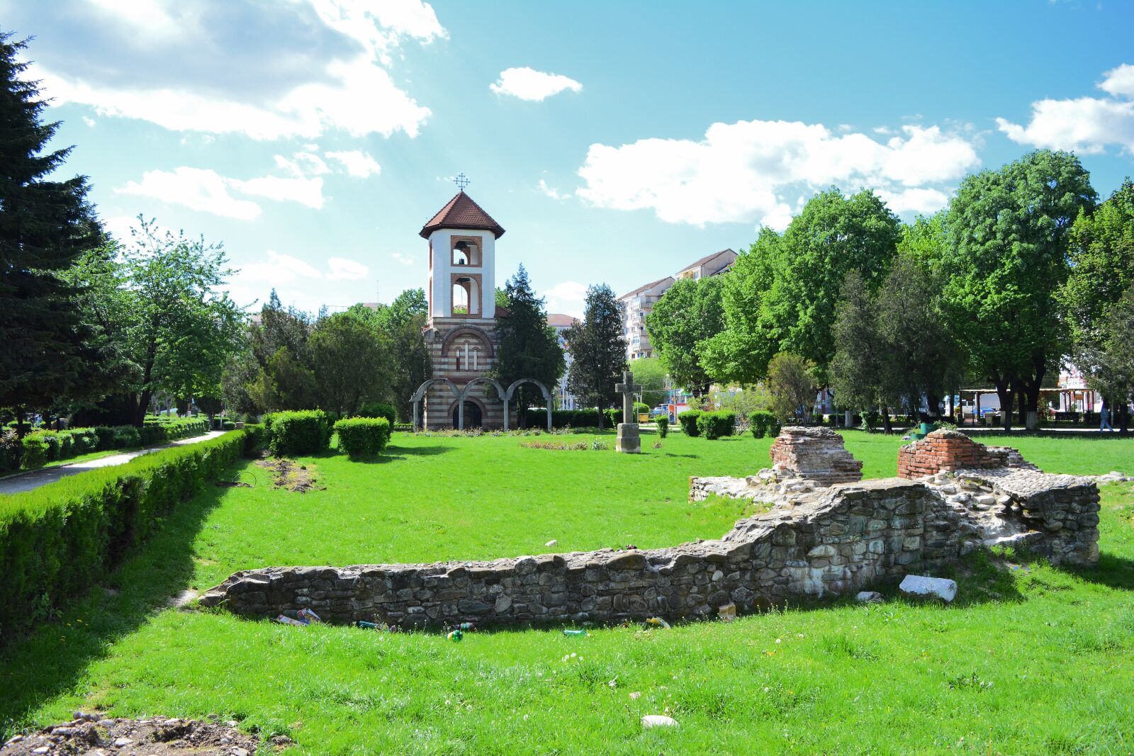Nikon D5200 sample photo. Church, targoviste, building photography