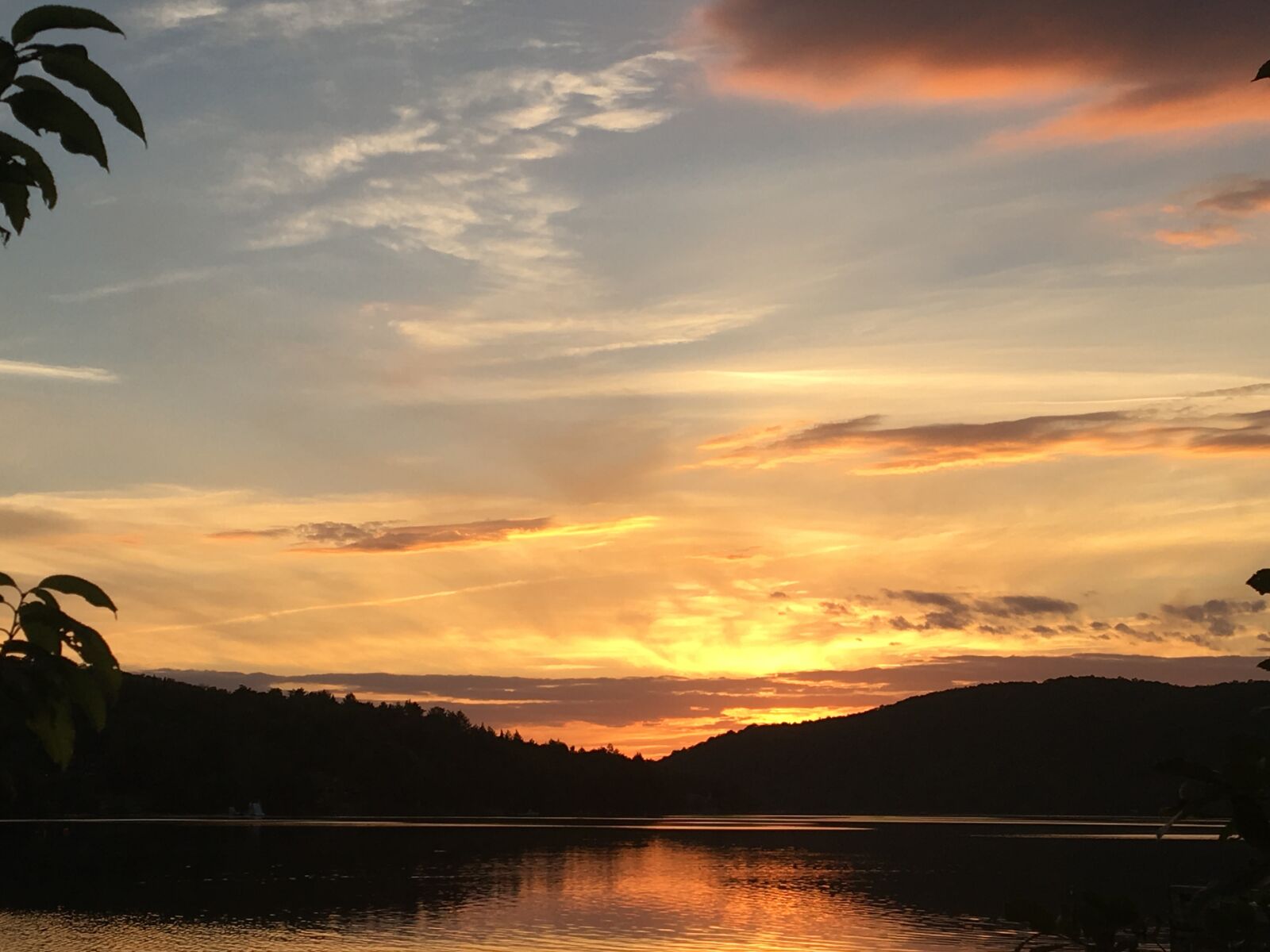 Apple iPhone 6s sample photo. Sky, sunset, lake photography