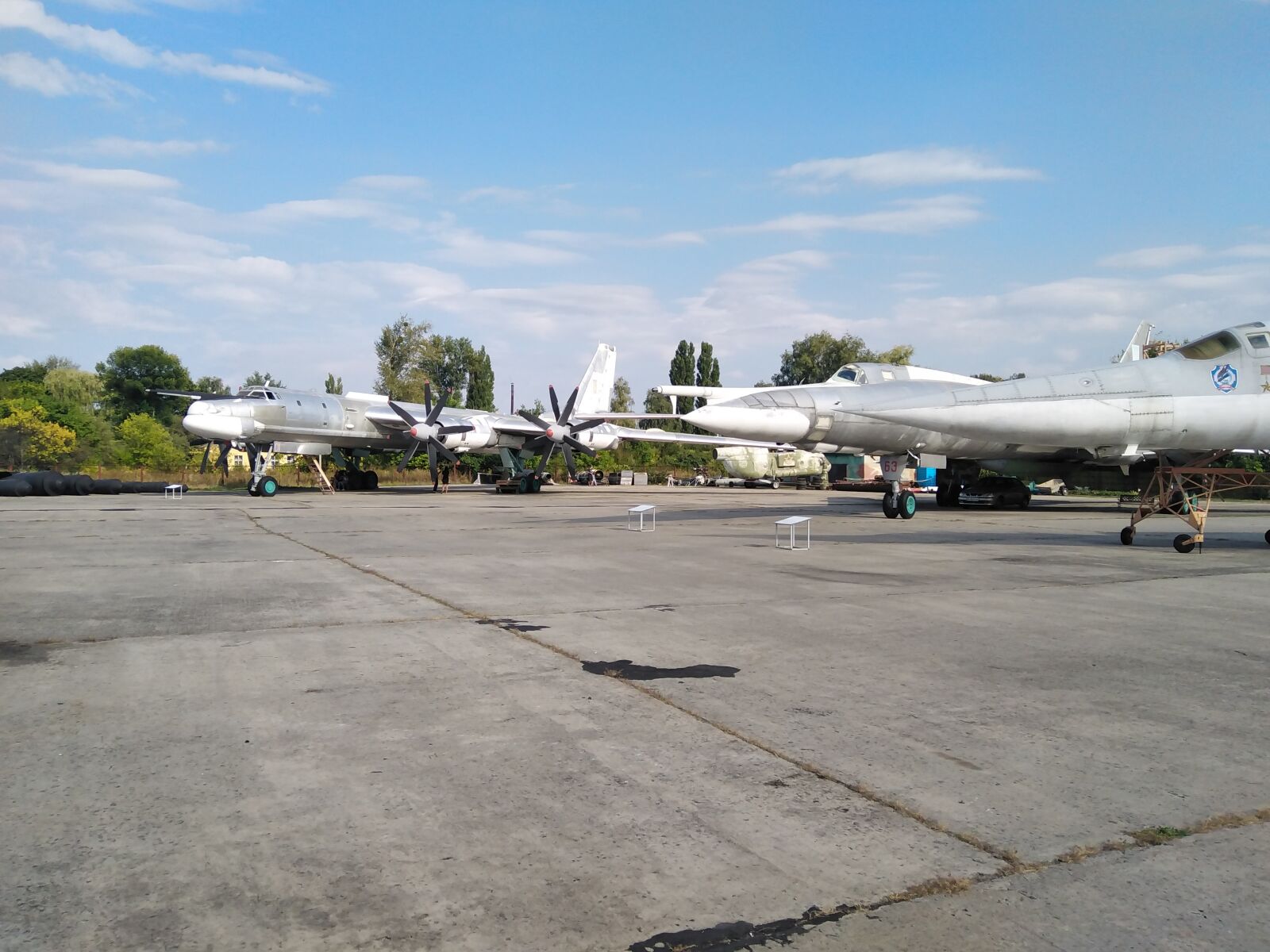 HUAWEI DUB-LX1 sample photo. Plane, sky, aerodrom photography