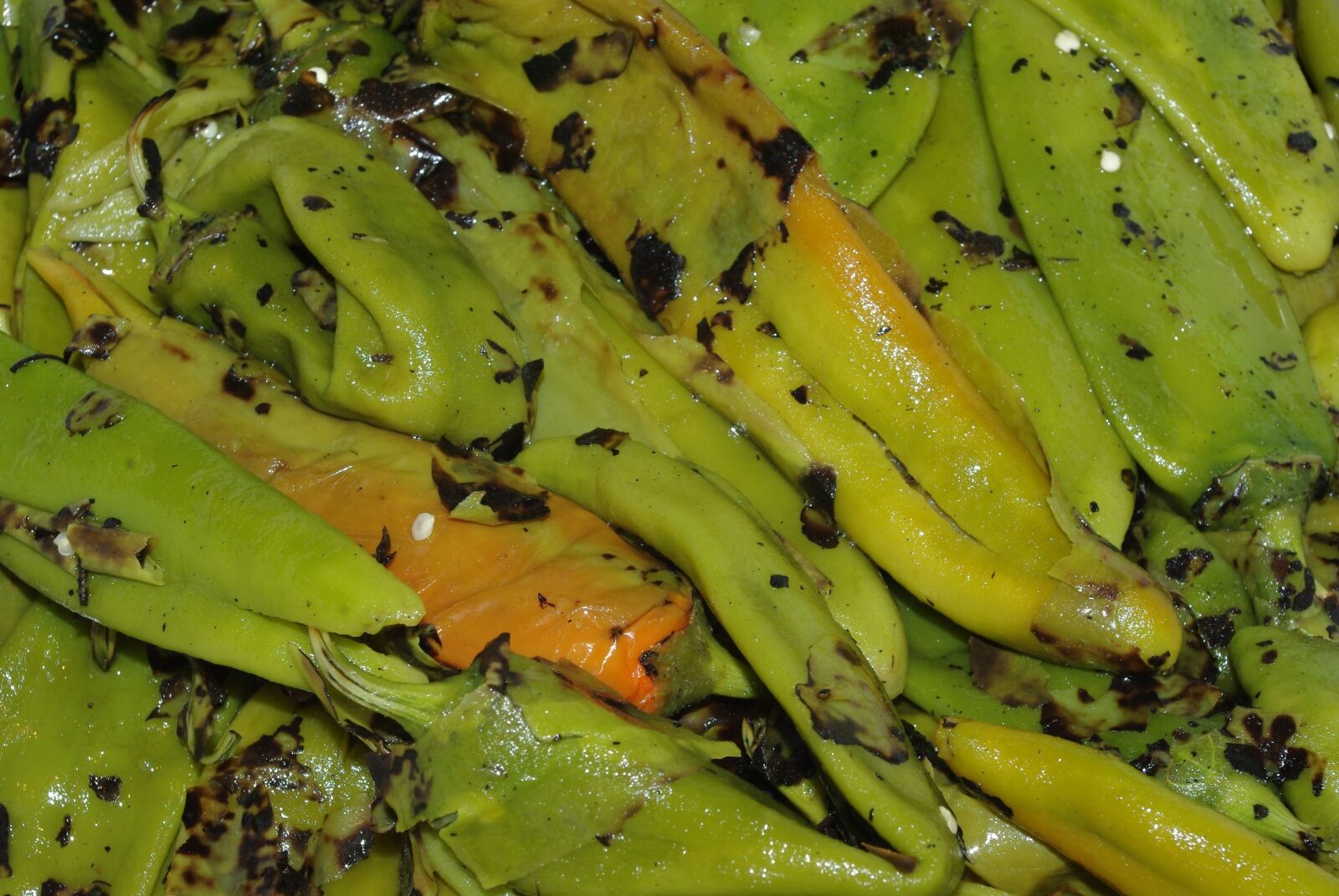 Pentax K-m (K2000) sample photo. Green chilies, spices, food photography