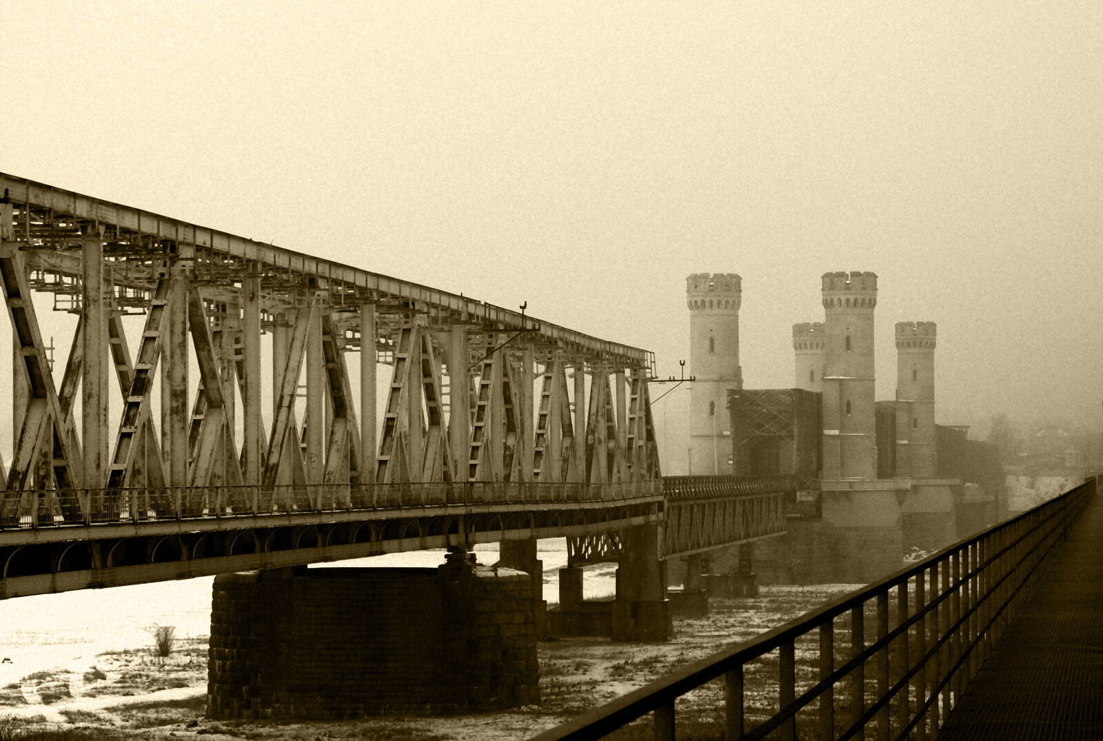 Fujifilm X30 sample photo. Brigde, monument, road, steel photography