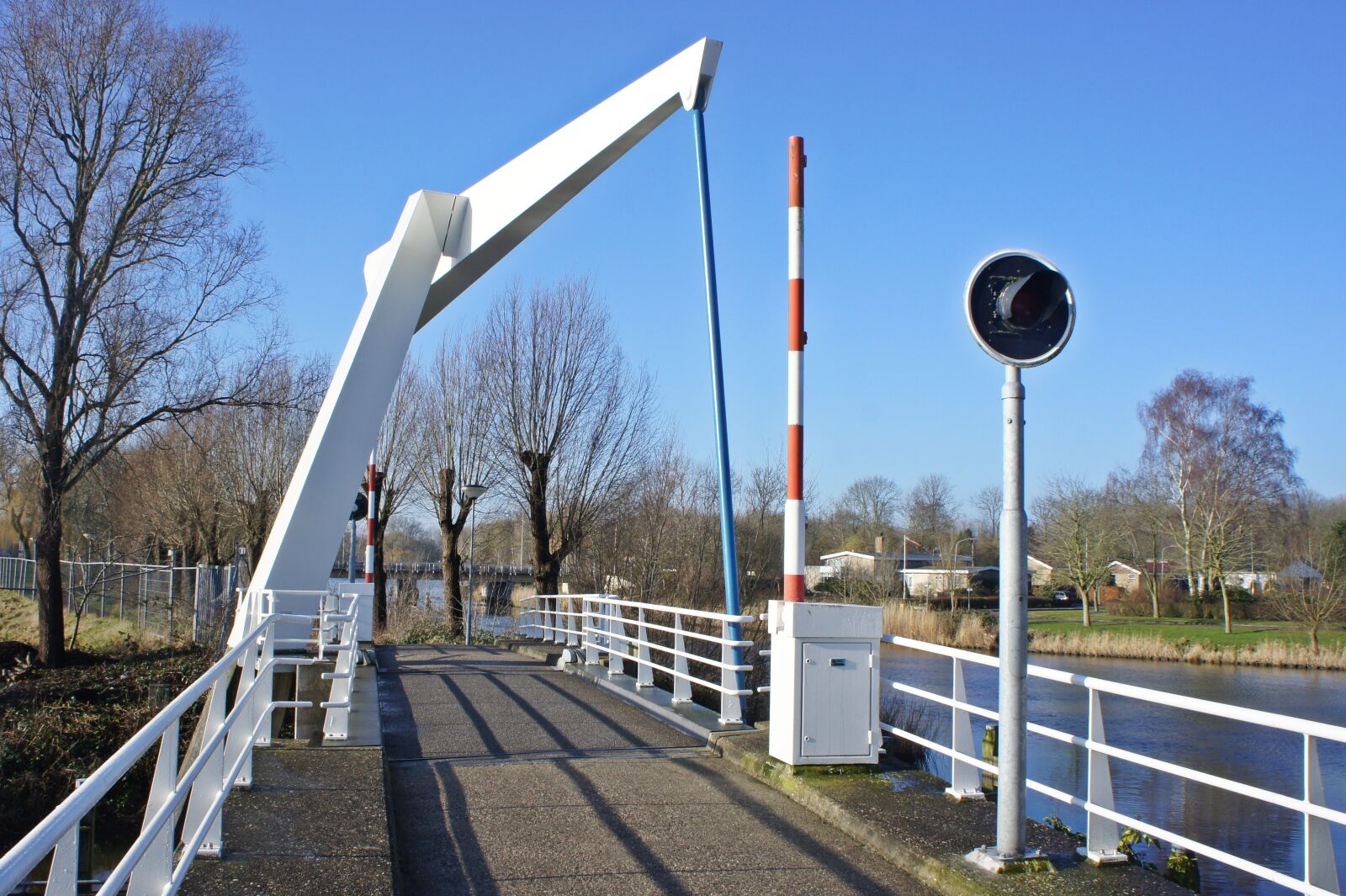 Sony Alpha NEX-3 + Sony E 18-55mm F3.5-5.6 OSS sample photo. Bridge, landscape, blue photography